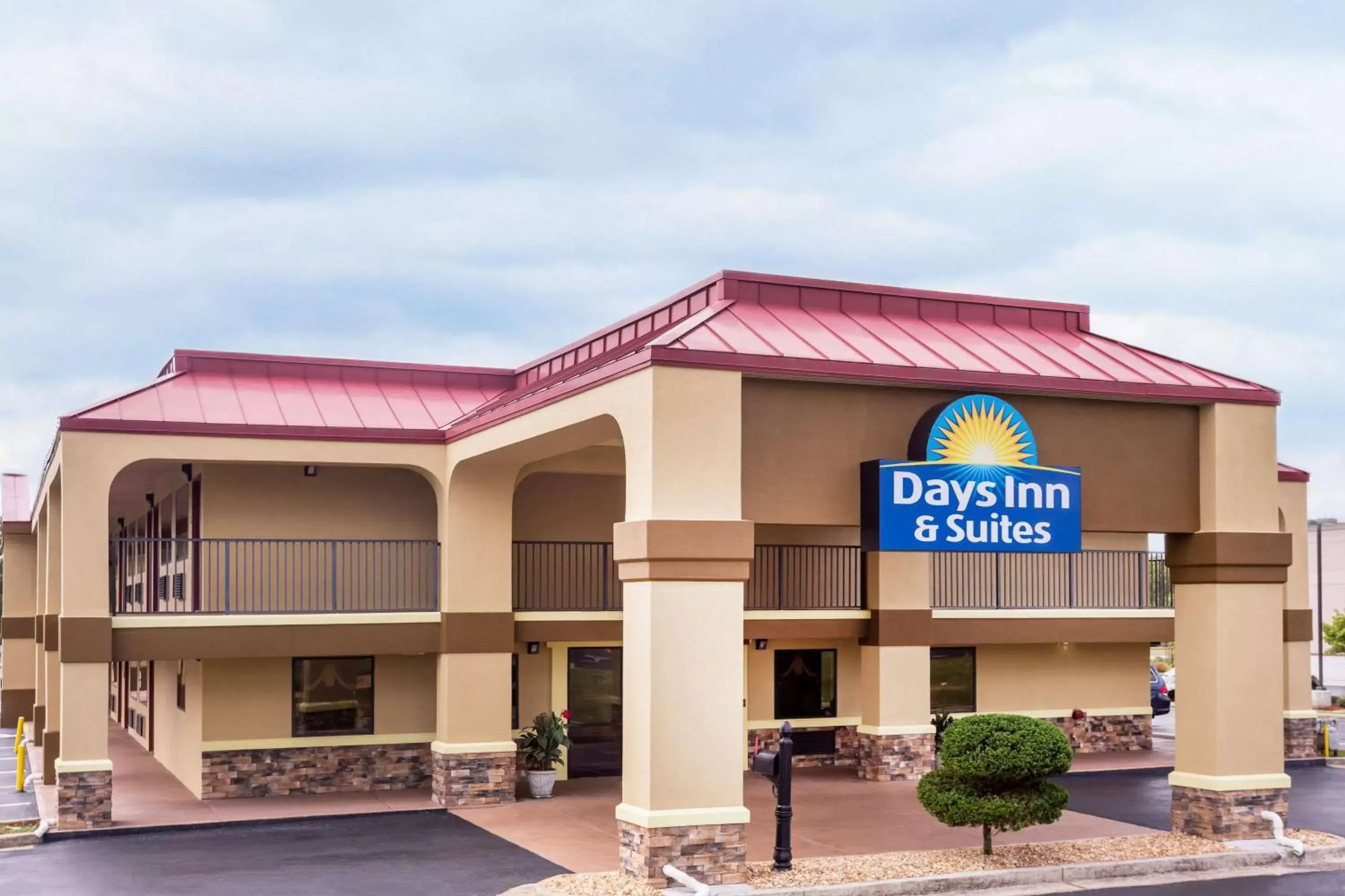 Days Inn & Suites by Wyndham Warner Robins Near Robins AFB Days Inn & Suites by Wyndham Warner Robins Near Robins AFB