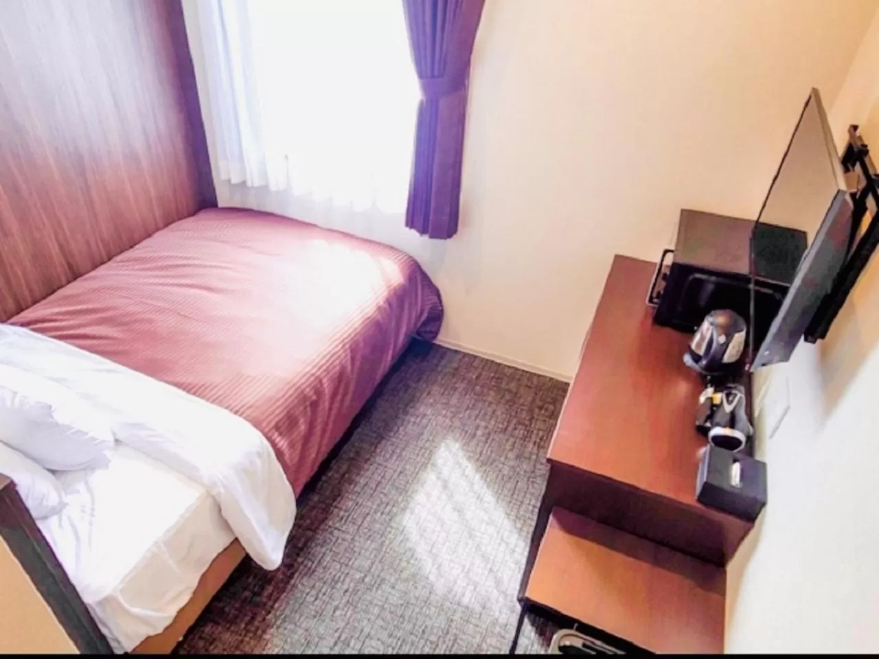 Double Room with Small Double Bed - single occupancy - Smoking in Natural Hot Spring Hotel Livemax Premium Hiroshima