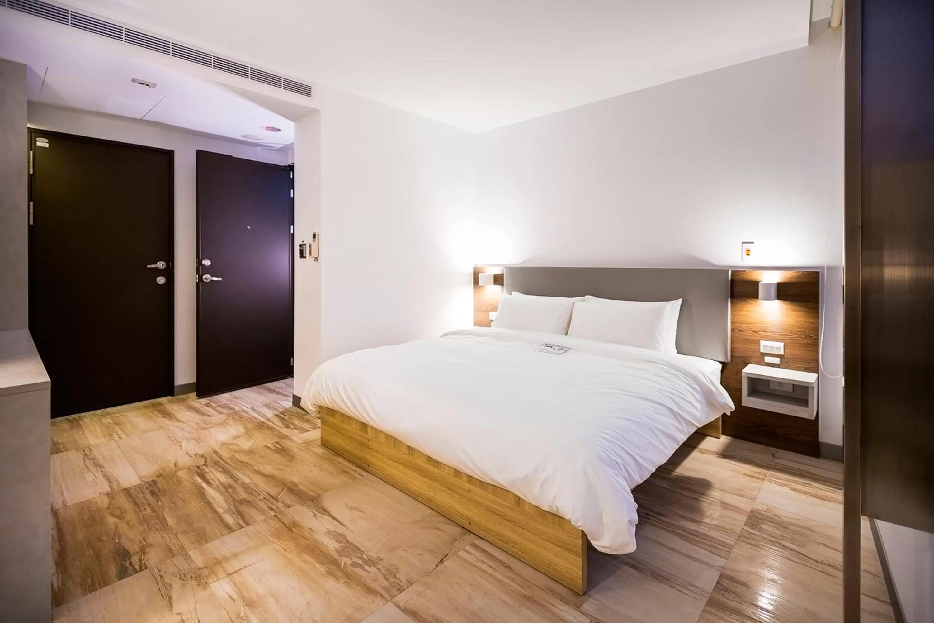 Deluxe Queen Room in Greatt Hotel