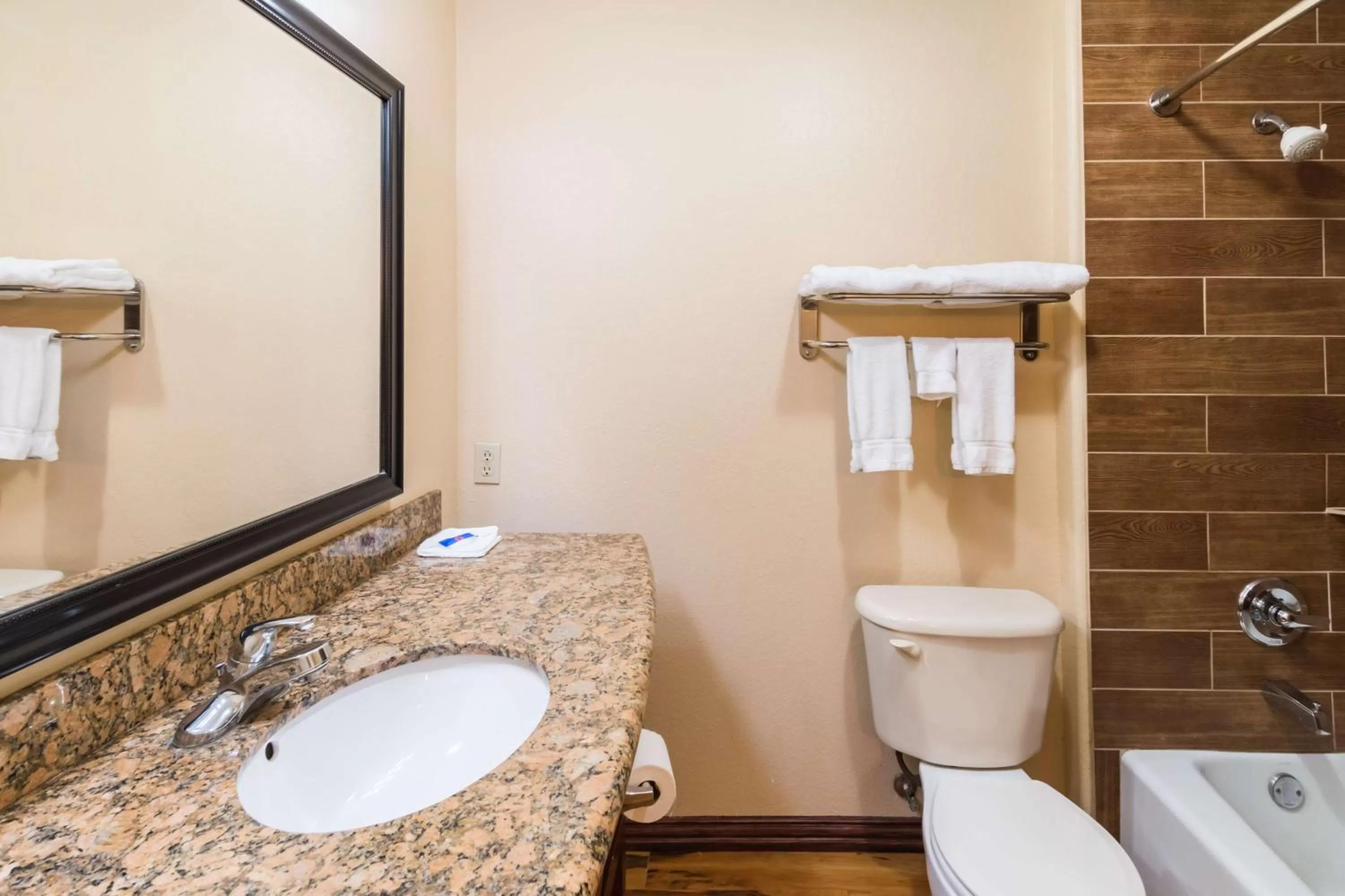 Deluxe Queen Room with Two Queen Beds - Non-Smoking in Motel 6-Joshua, TX