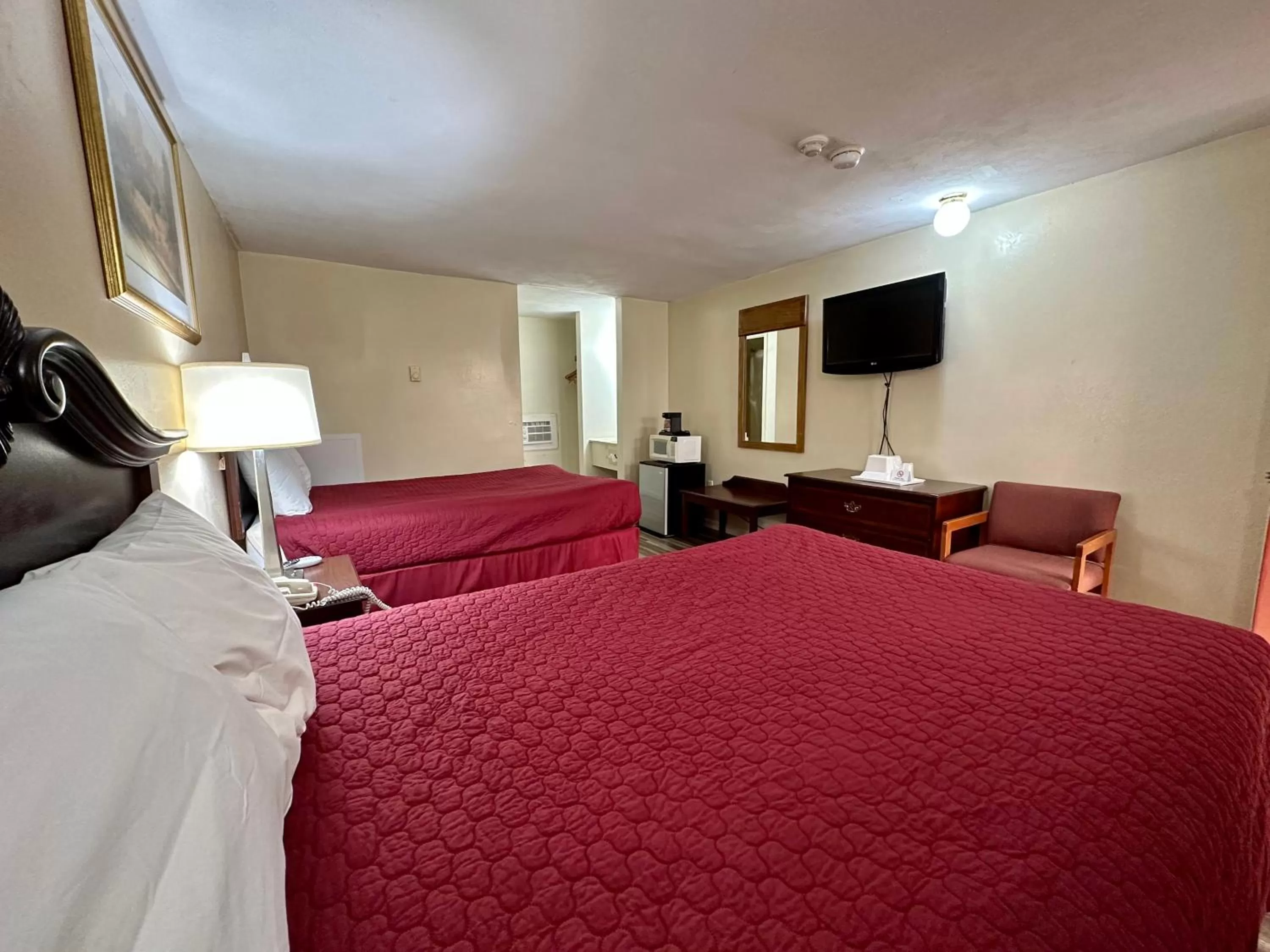 Double Room with Two Double Beds - Non-Smoking in Red Carpet Inn Pulaski