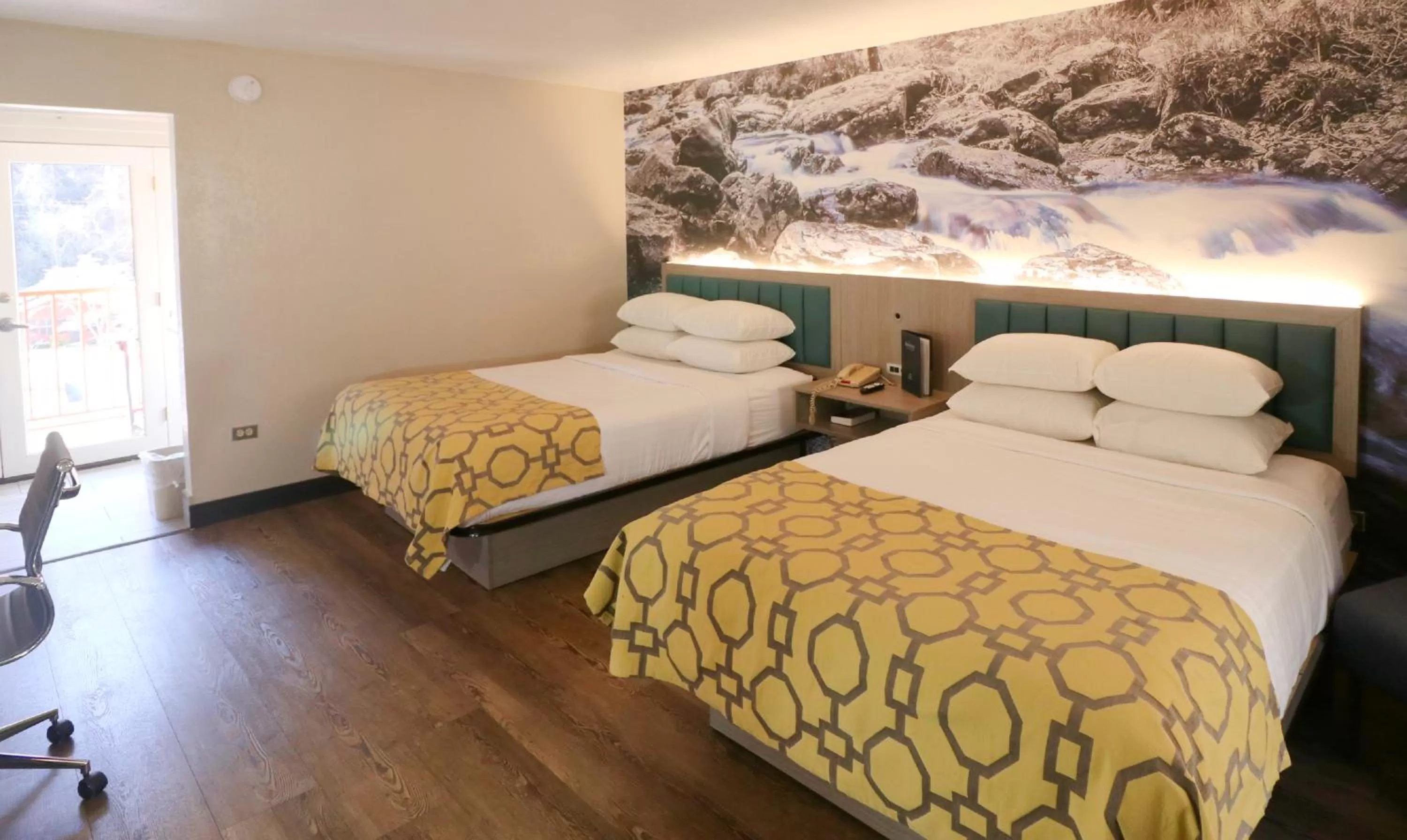 Queen Room with Two Queen Beds - Non-Smoking in Baymont by Wyndham Gatlinburg On The River