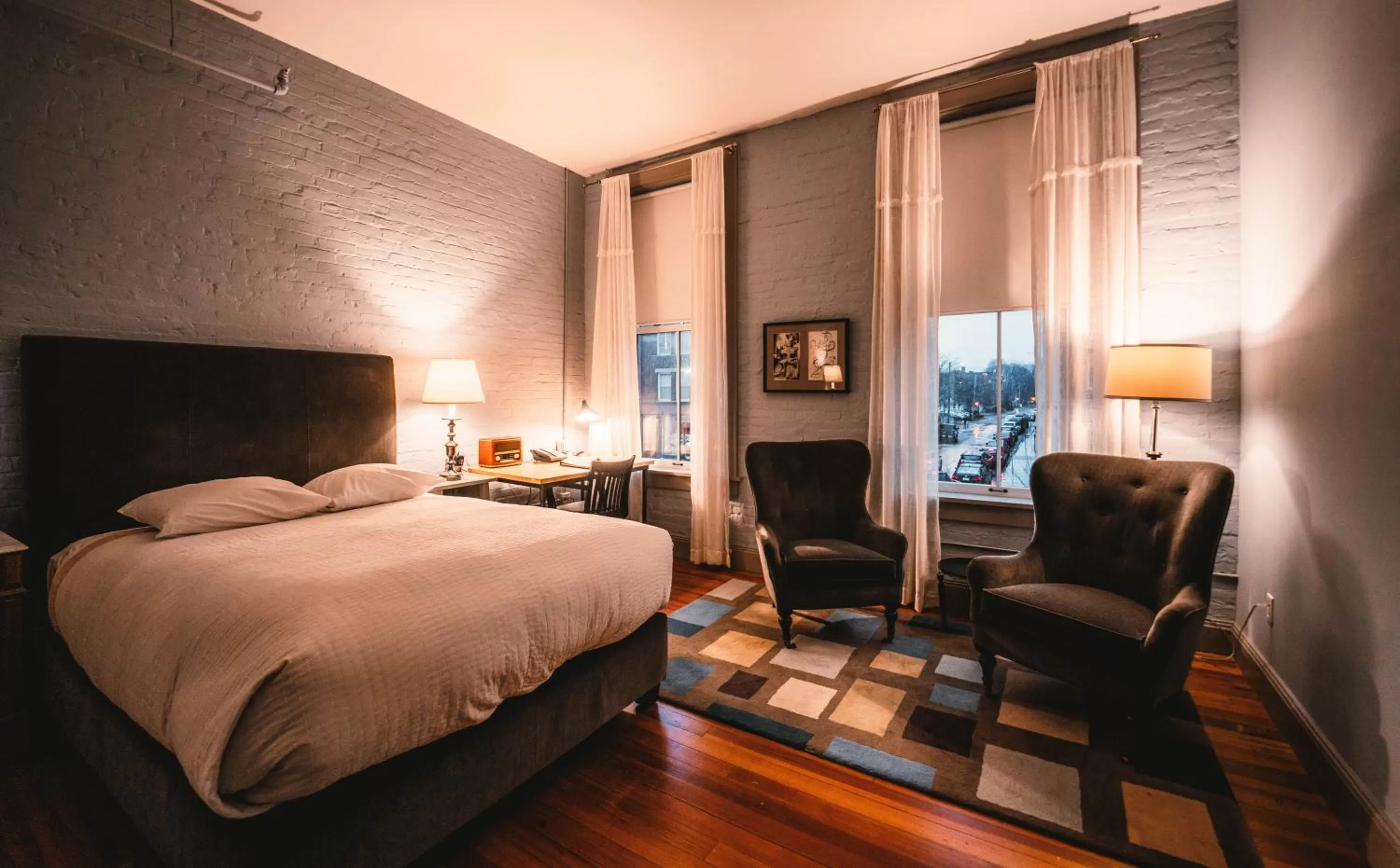 Standard King Room in Hotel on North