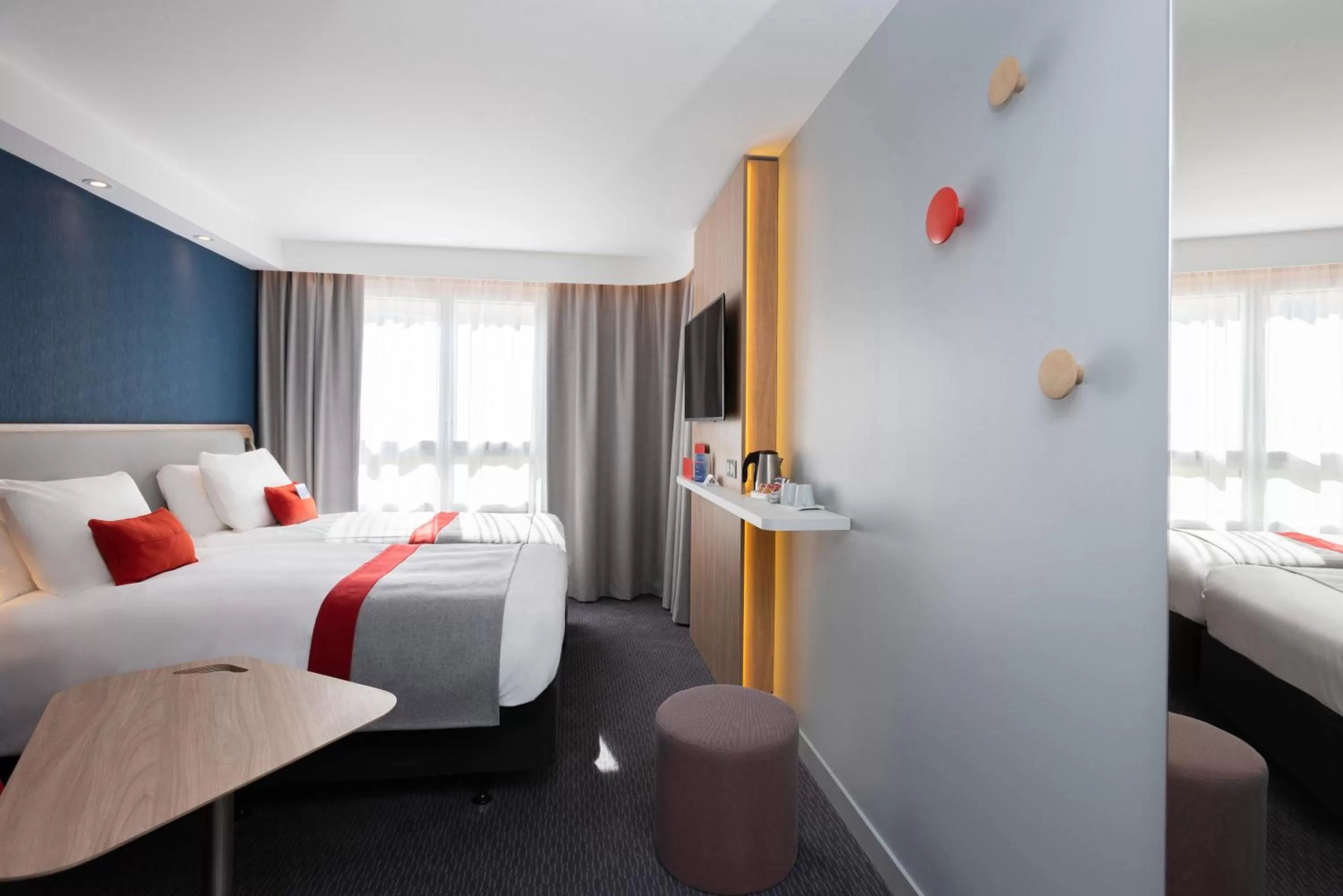 Standard Twin Room - Free Breakfast in Holiday Inn Express - Rouen Centre - Rive Gauche by IHG