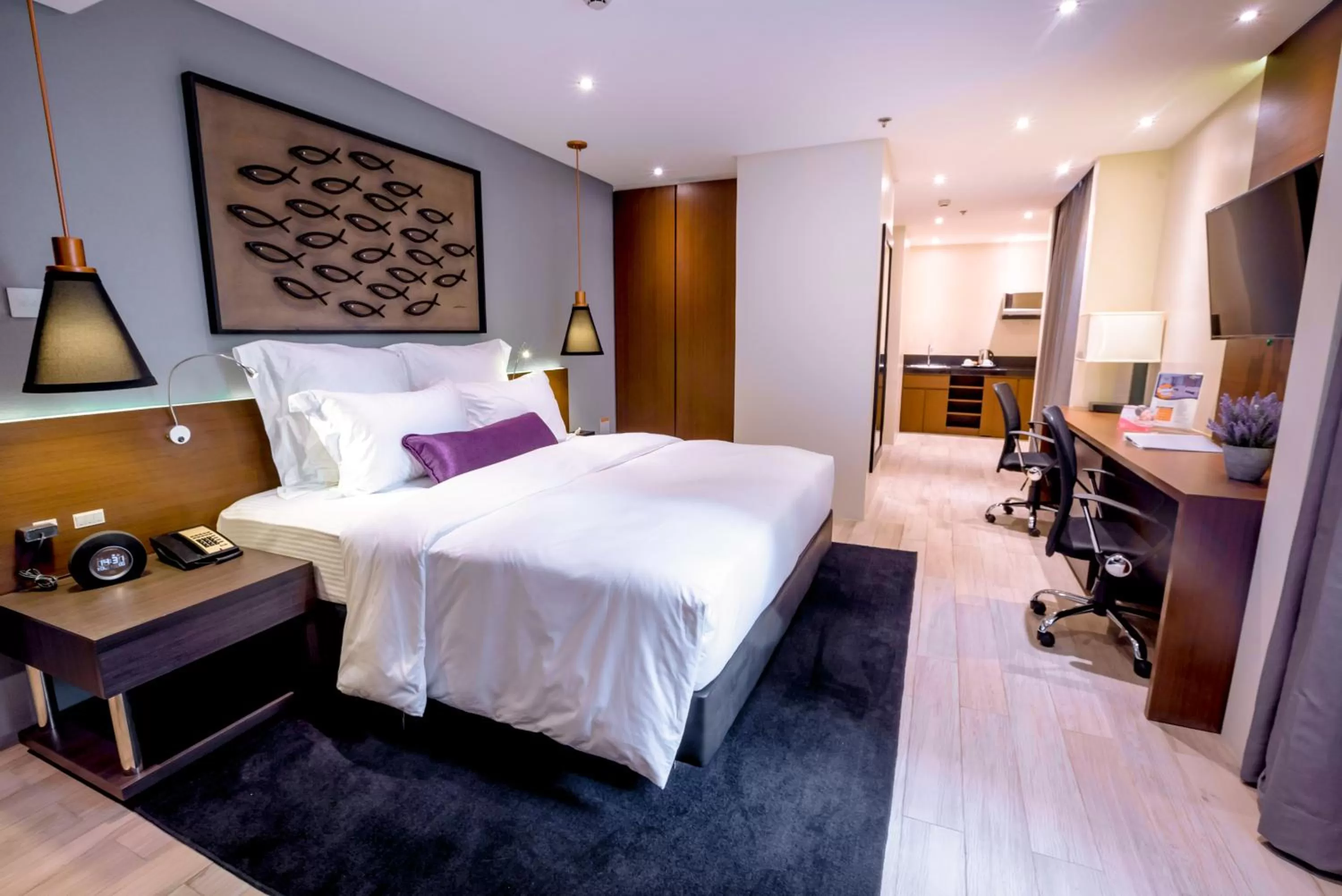 Adagio Deluxe King Room in Coro Hotel