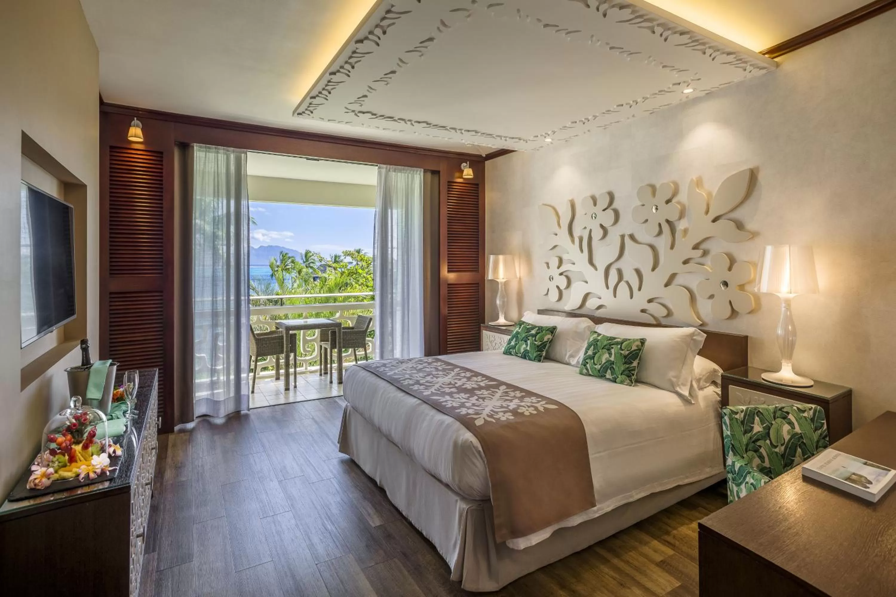 Classic King Room with Ocean & Moorea View in InterContinental Tahiti Resort & Spa by IHG