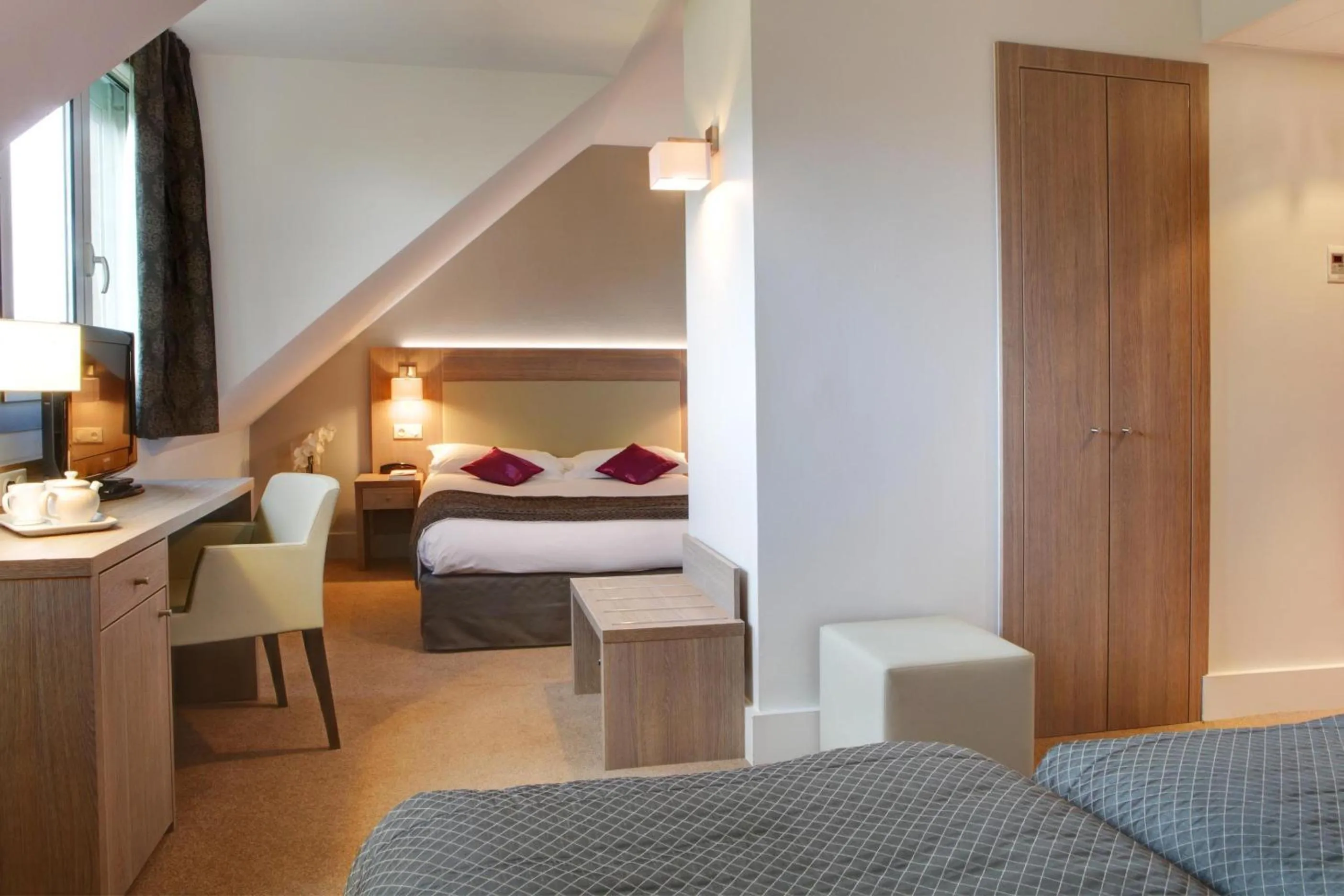 Family Queen Room in Best Western Plus Hotel Du Parc Chantilly