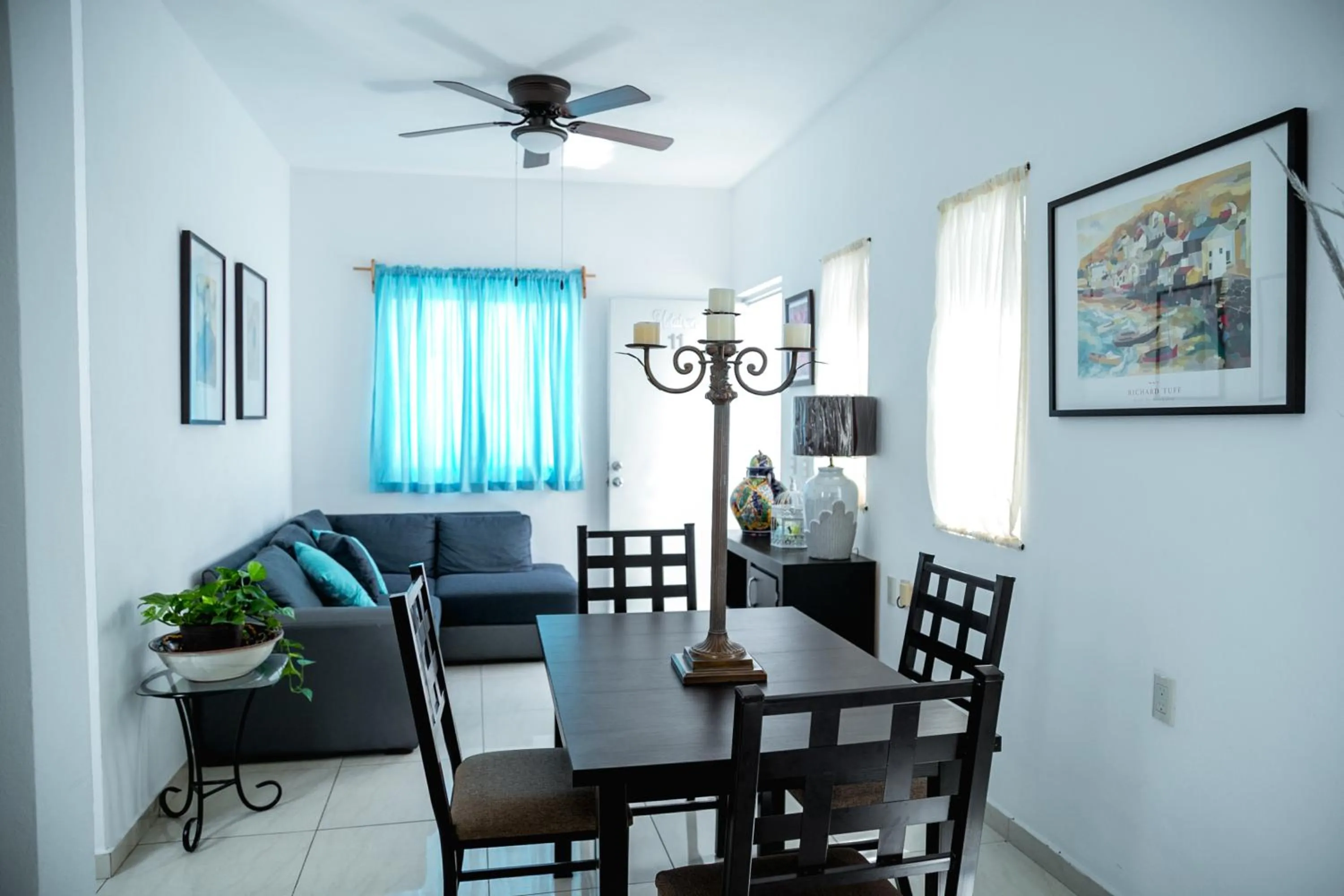 Two-Bedroom Suite in El Rincon de Los Angeles