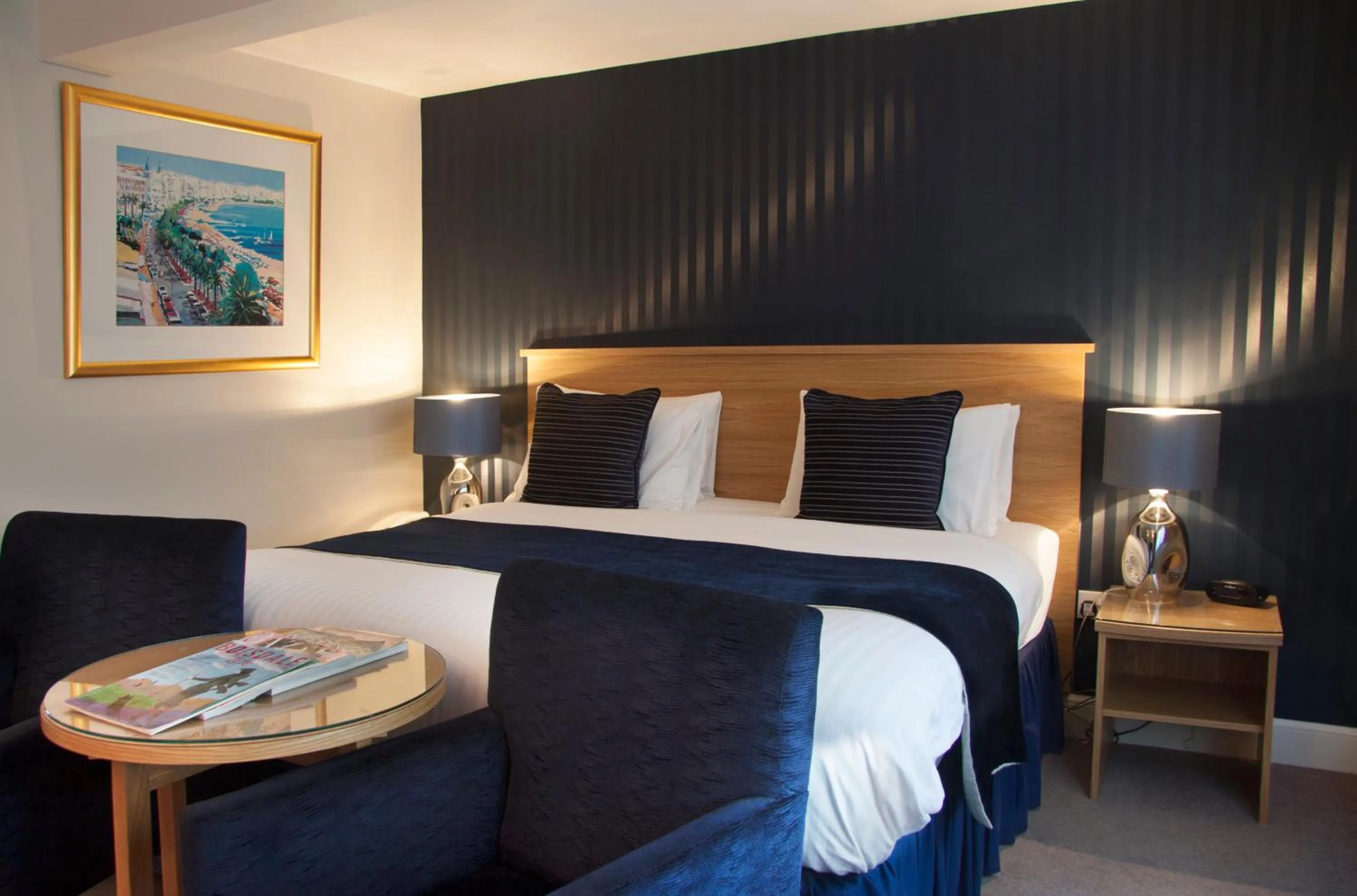 Executive Double/Twin, lower ground floor in Royal Scots Club