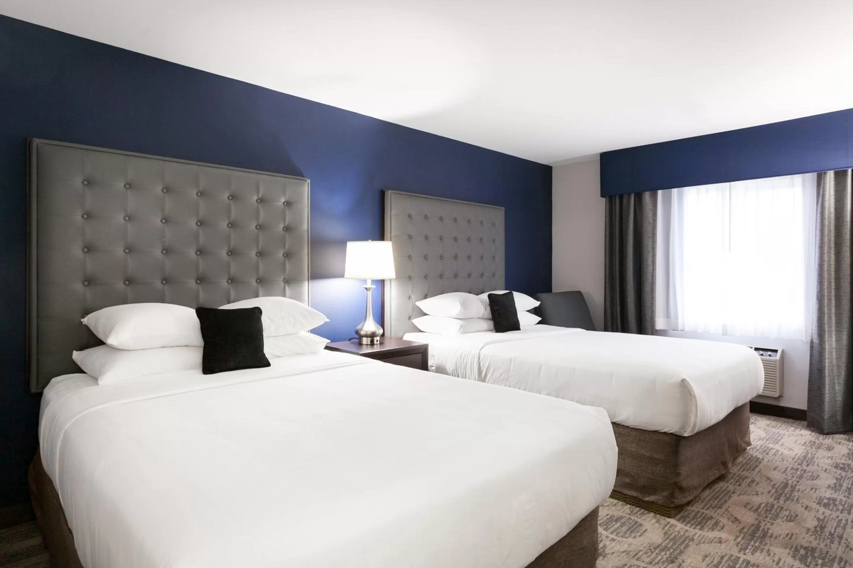 Superior Queen Room with Two Queen Beds in Garner Hotel Auburn - Seattle by IHG