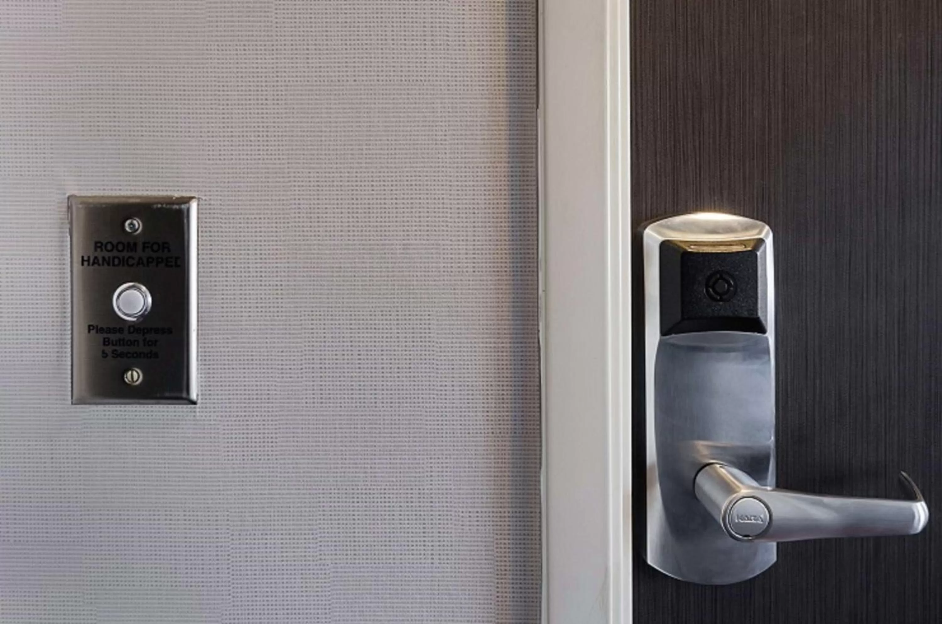 Queen Room - Hearing Accessible/Non-Smoking in Hampton Inn Salem