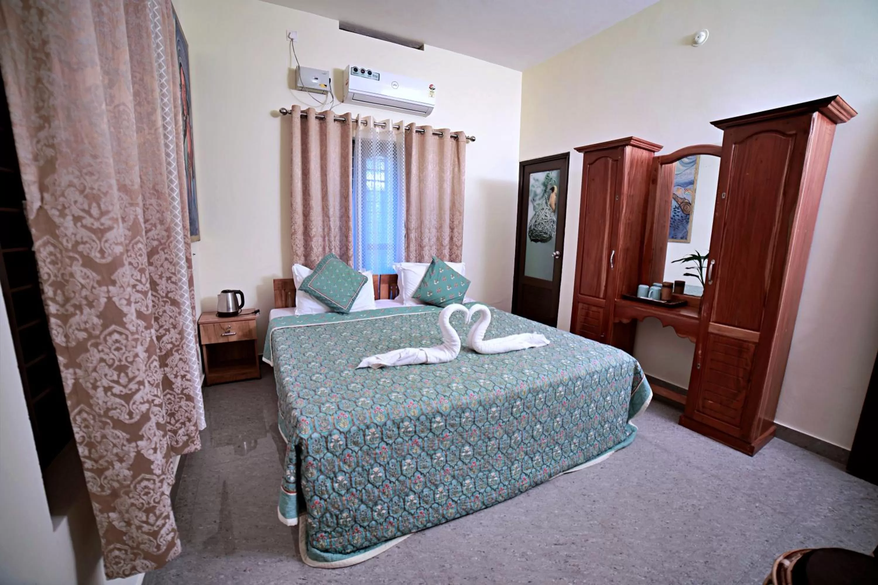 Deluxe Double Room with Balcony in Gypsy Walker
