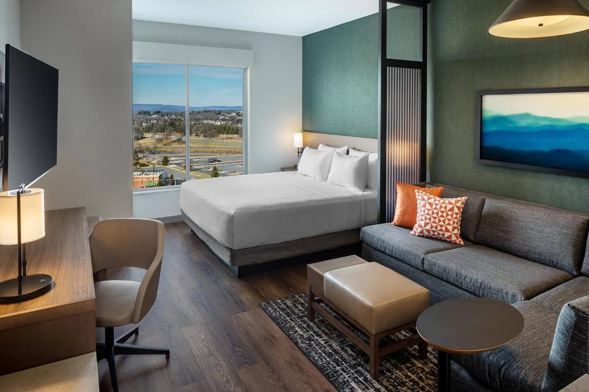 King Room with Sofa Bed and Mountain View in Hyatt Place Harrisonburg