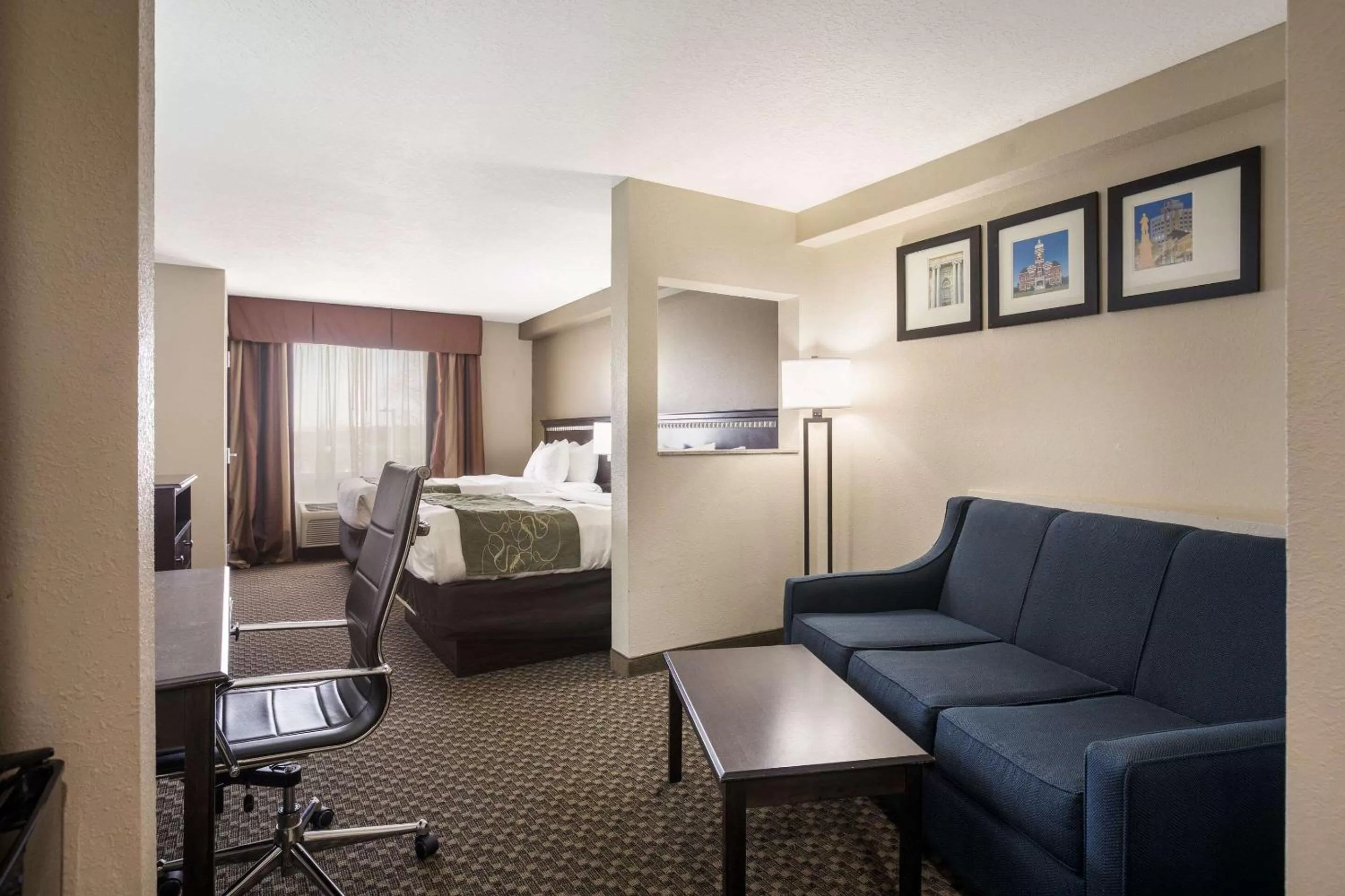 Queen Suite with Two Queen Beds - Non-Smoking in Comfort Suites Forsyth near I-75