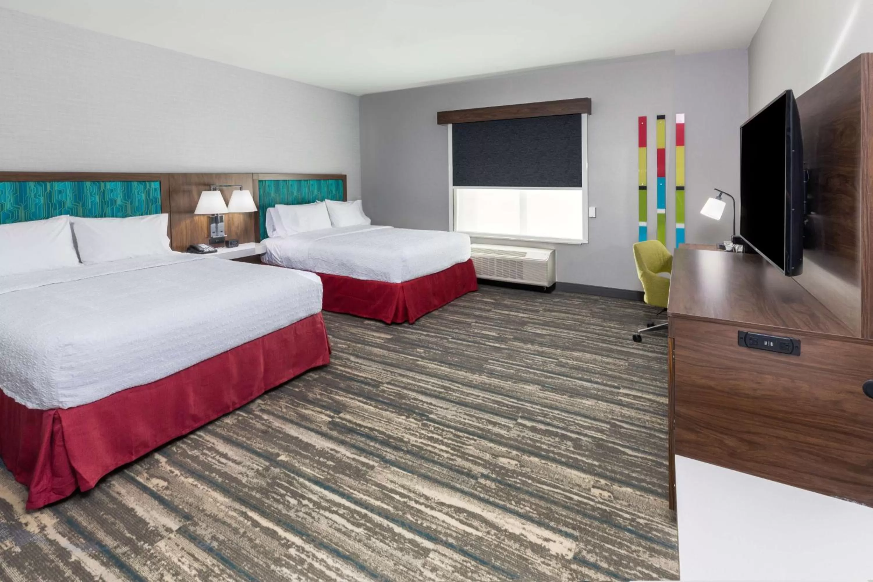 Queen Room with Two Queen Beds and Bath Tub - Mobility Access in Hampton Inn & Suites Canyon, Tx