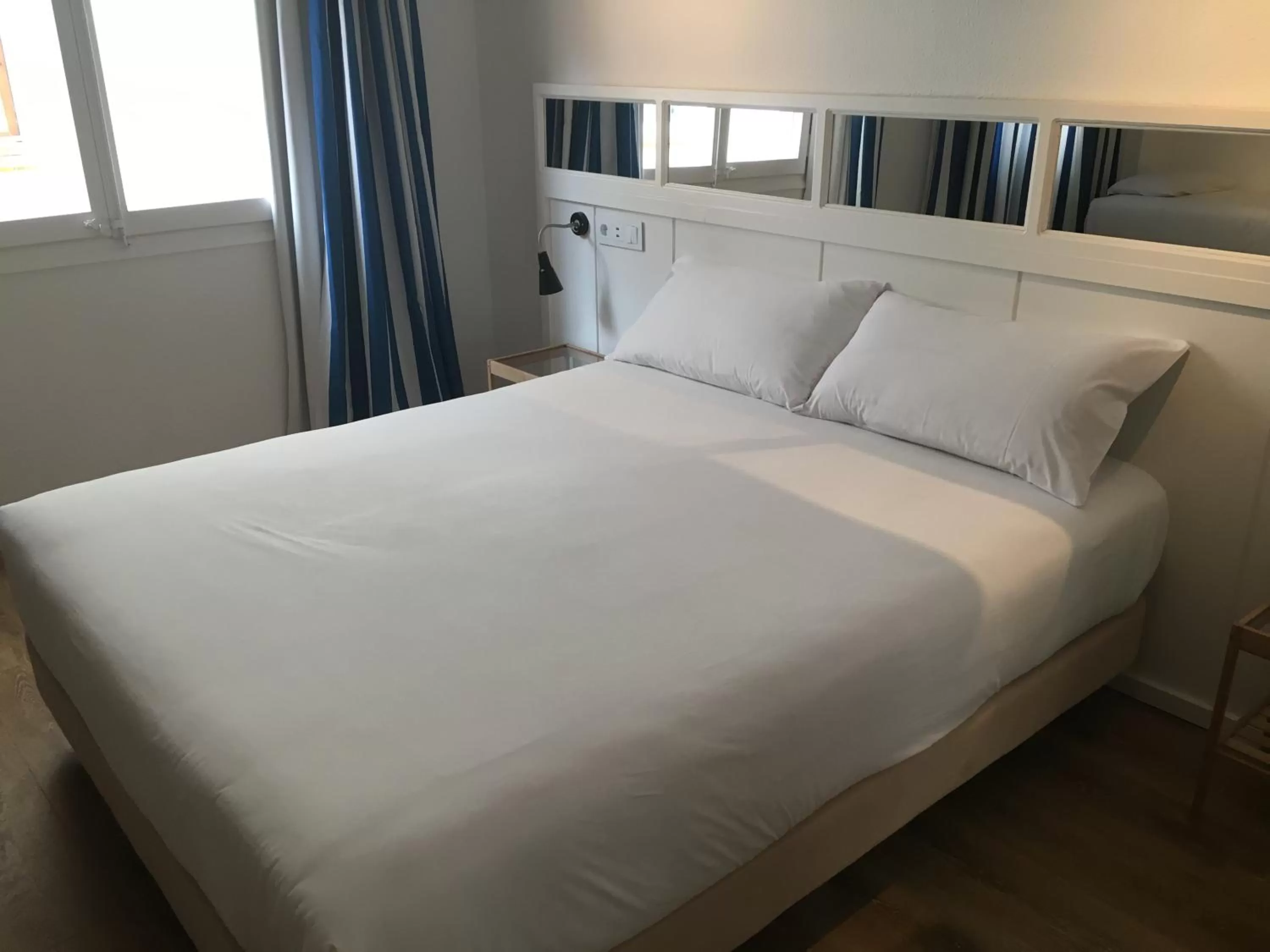 Double Room in Hotel & Restaurant Marina Palamós