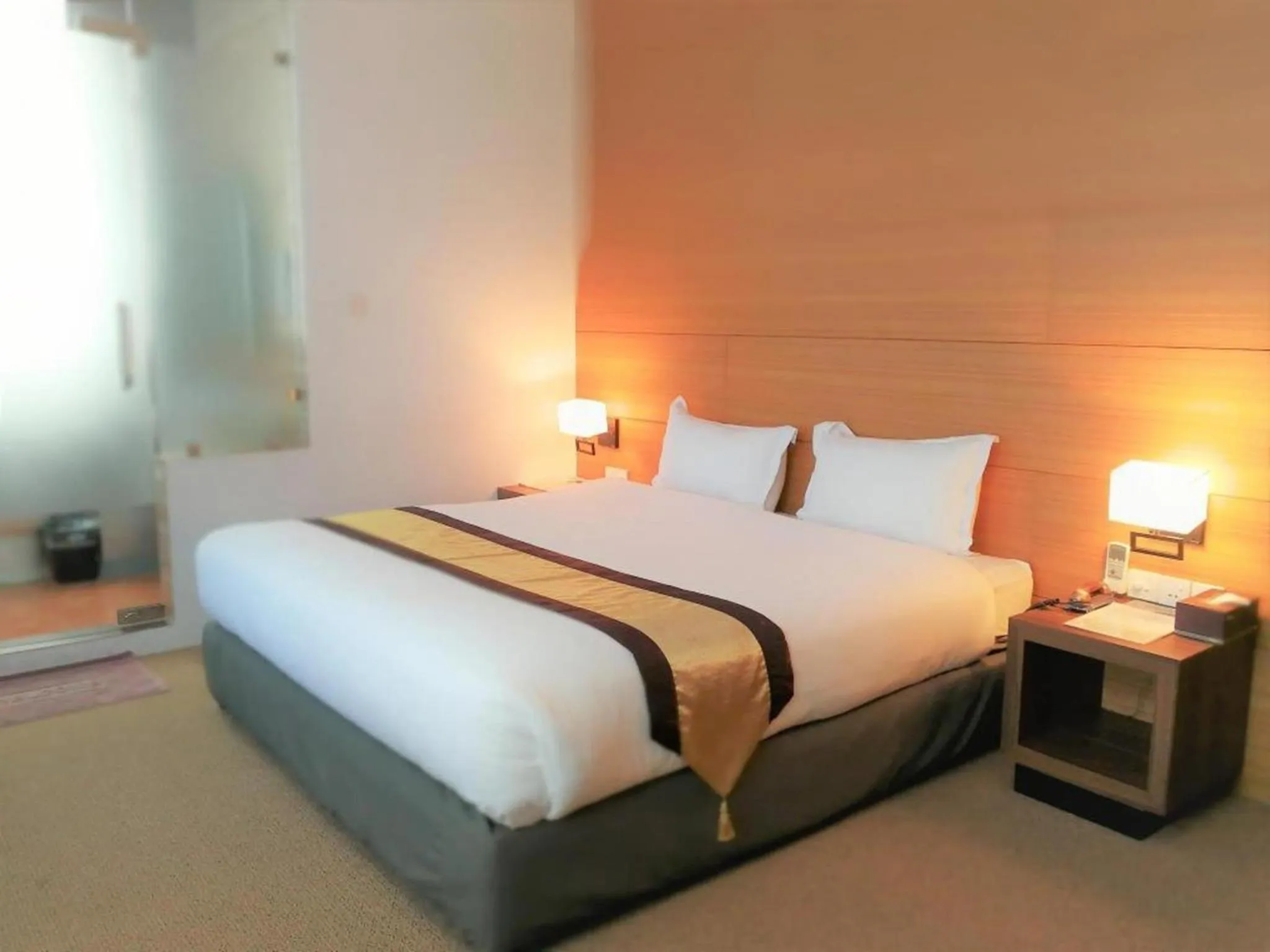 YAMA HOTEL & ROOFTOP BAR