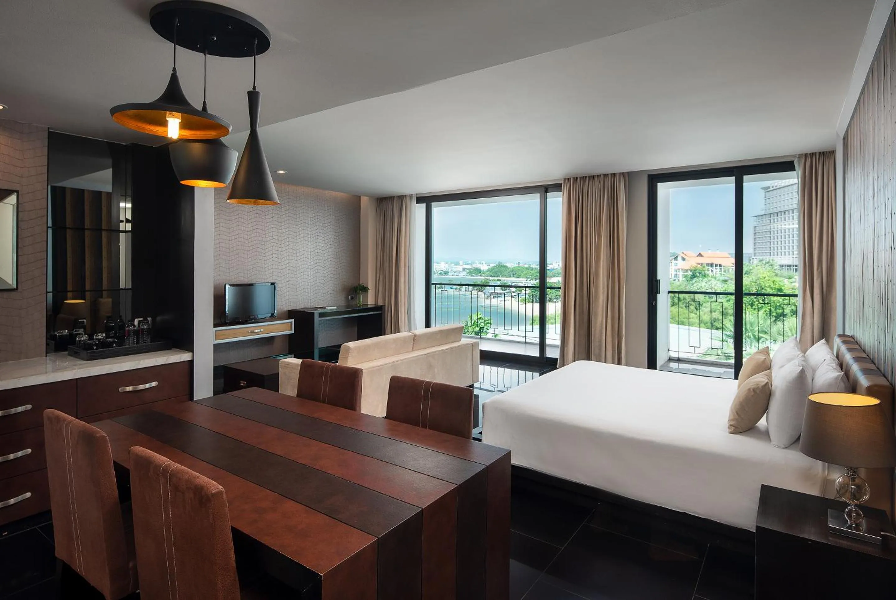 Mini Suite Sea View in Way Hotel Pattaya