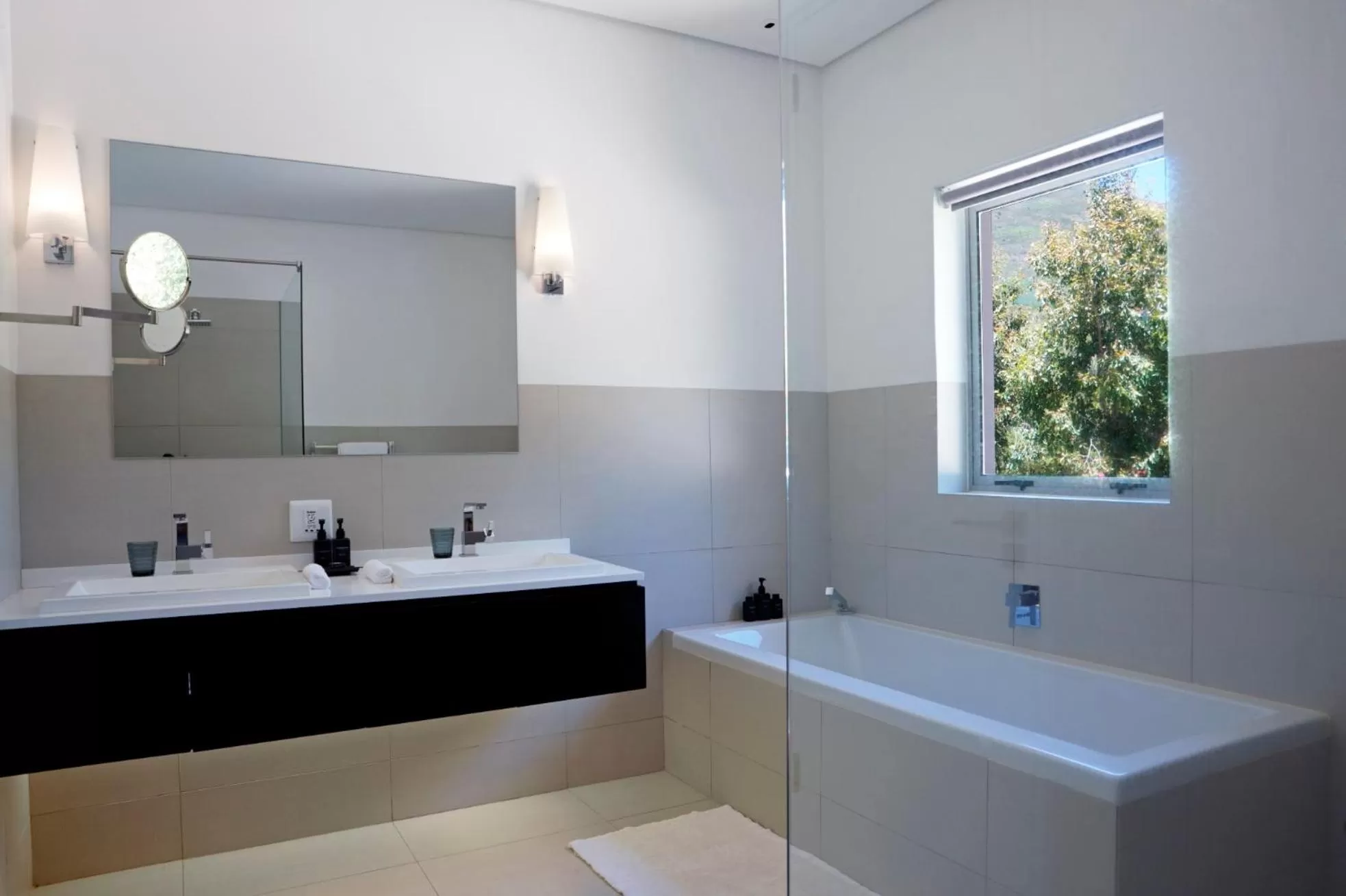 Deluxe Double Room in Clouds Estate