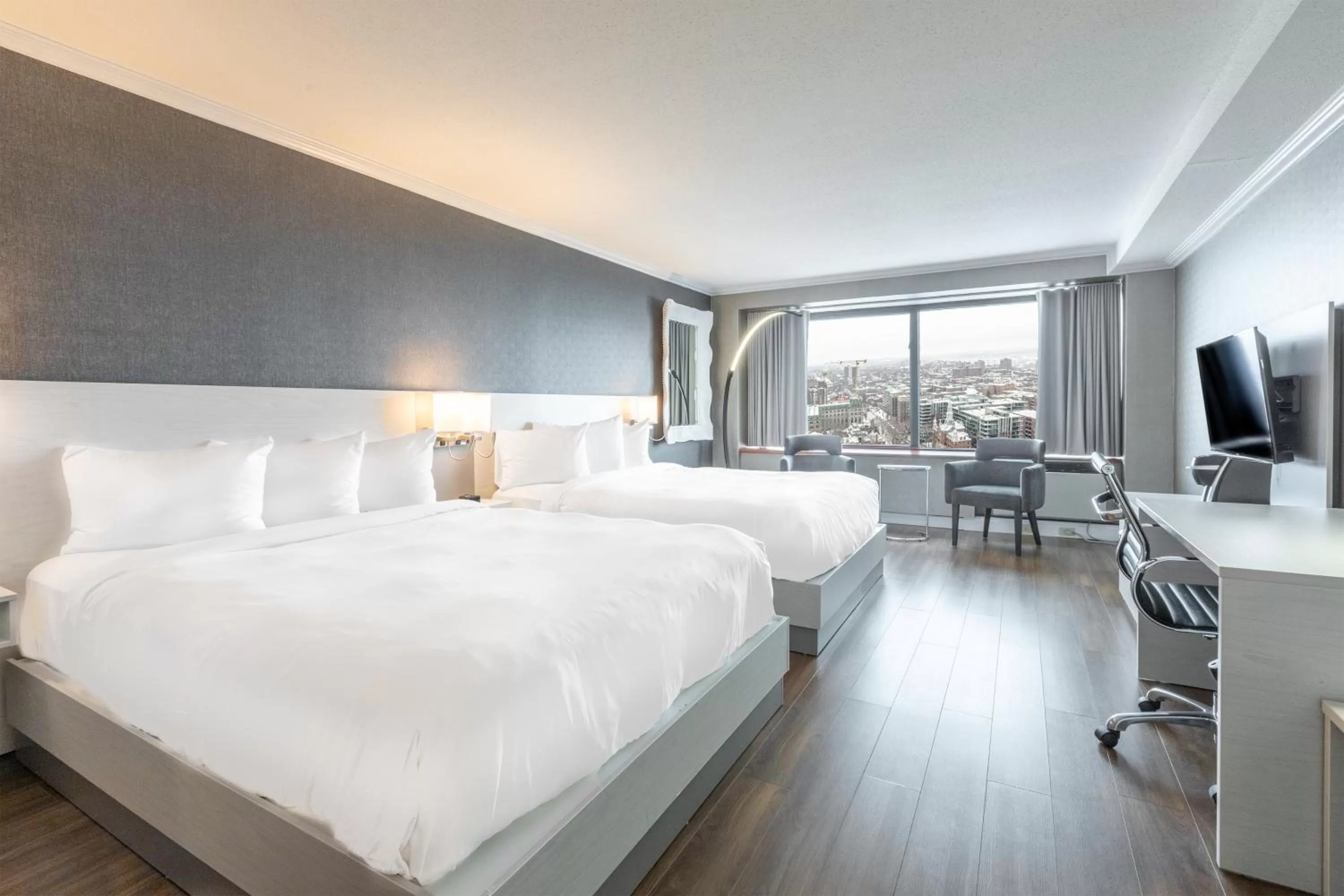 Deluxe Double Room with Two Double Beds in Hôtel Le Concorde Québec