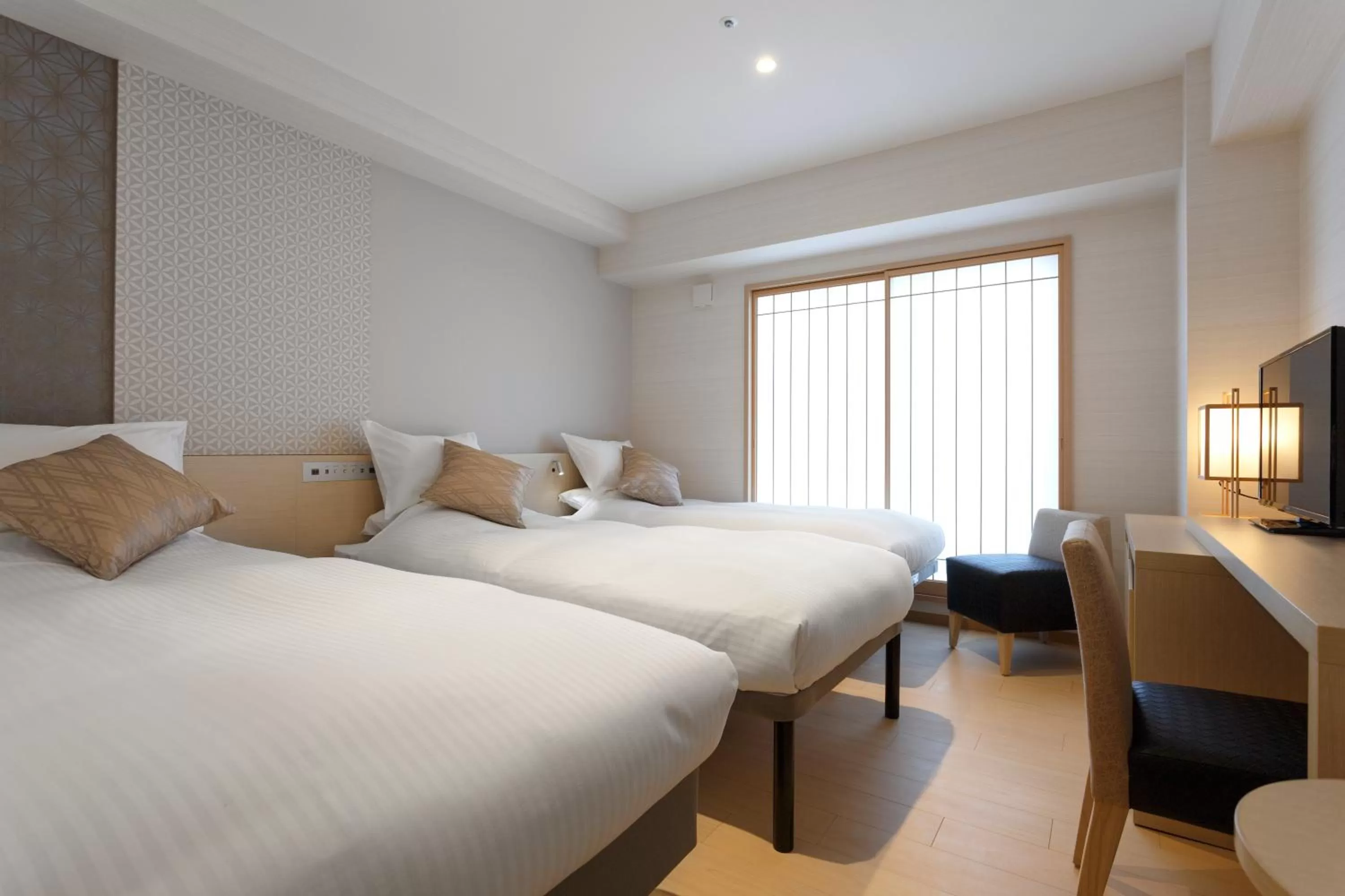 Triple Room with City View - Non-Smoking in Osaka View Hotel Honmachi