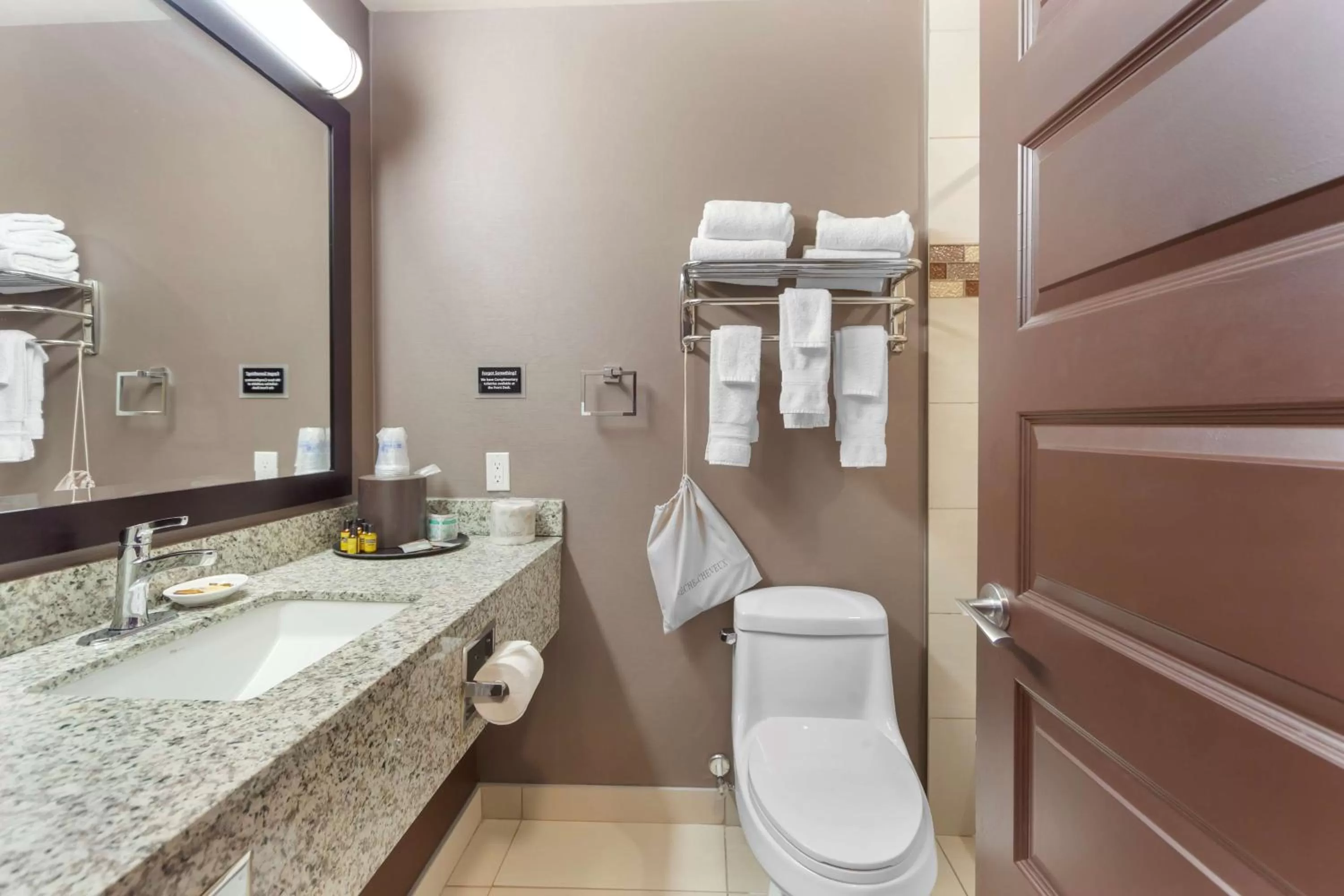 King Suite with Kitchenette - Non-Smoking in Best Western PLUS Fox Creek