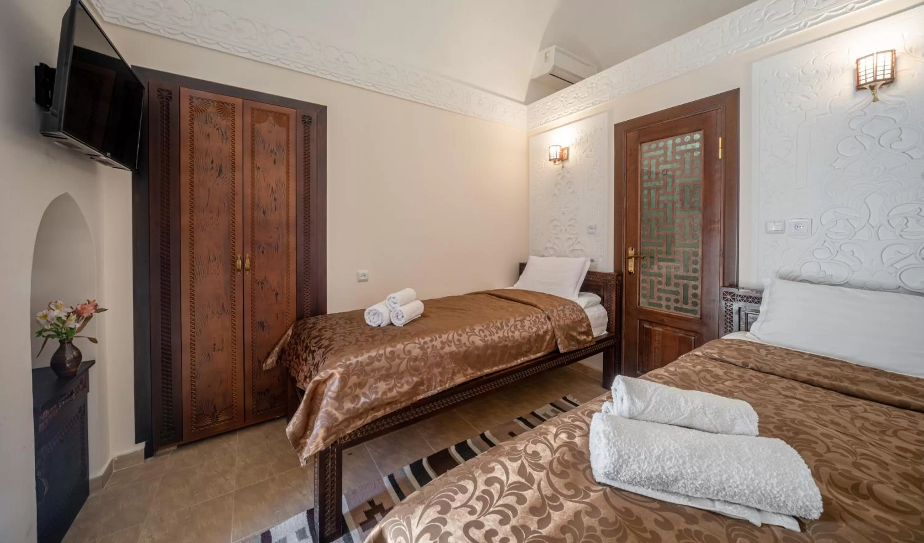 Twin Room - single occupancy in New Star Boutique hotel - madrasah Muhammad Mahram 1903