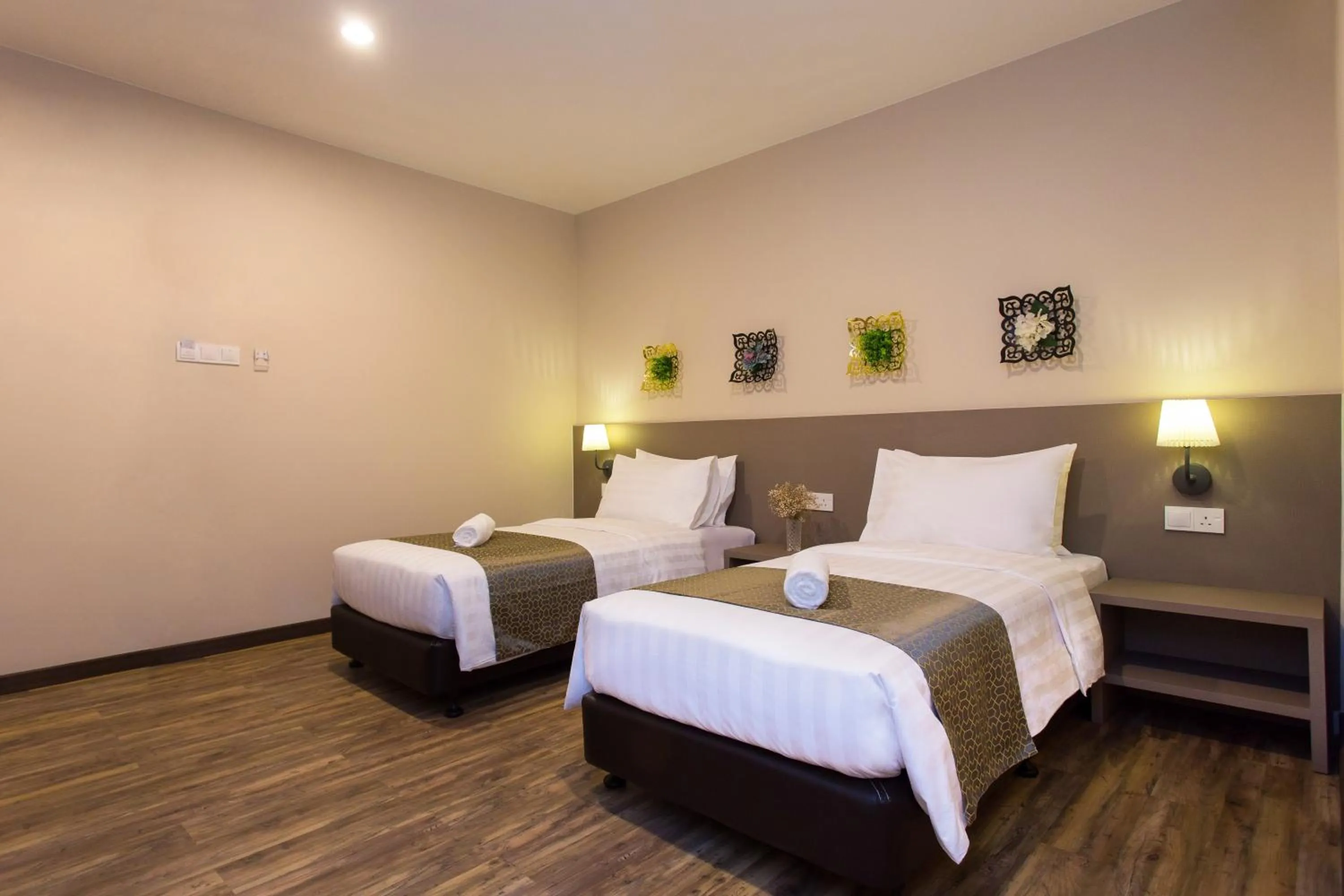 Standard Twin Room in DK Hotel