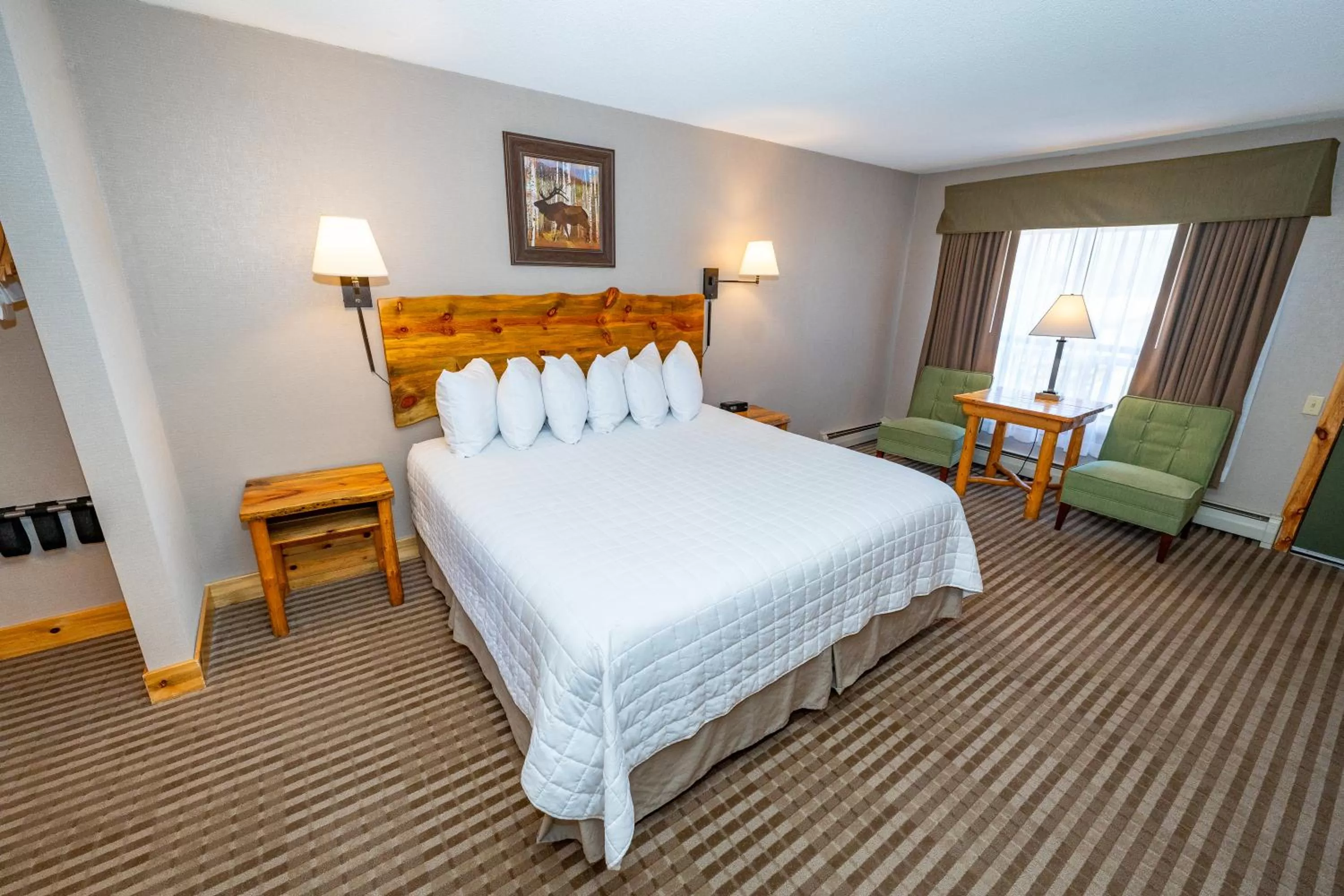King Room - Non-Pet Friendly in Hotel Estes