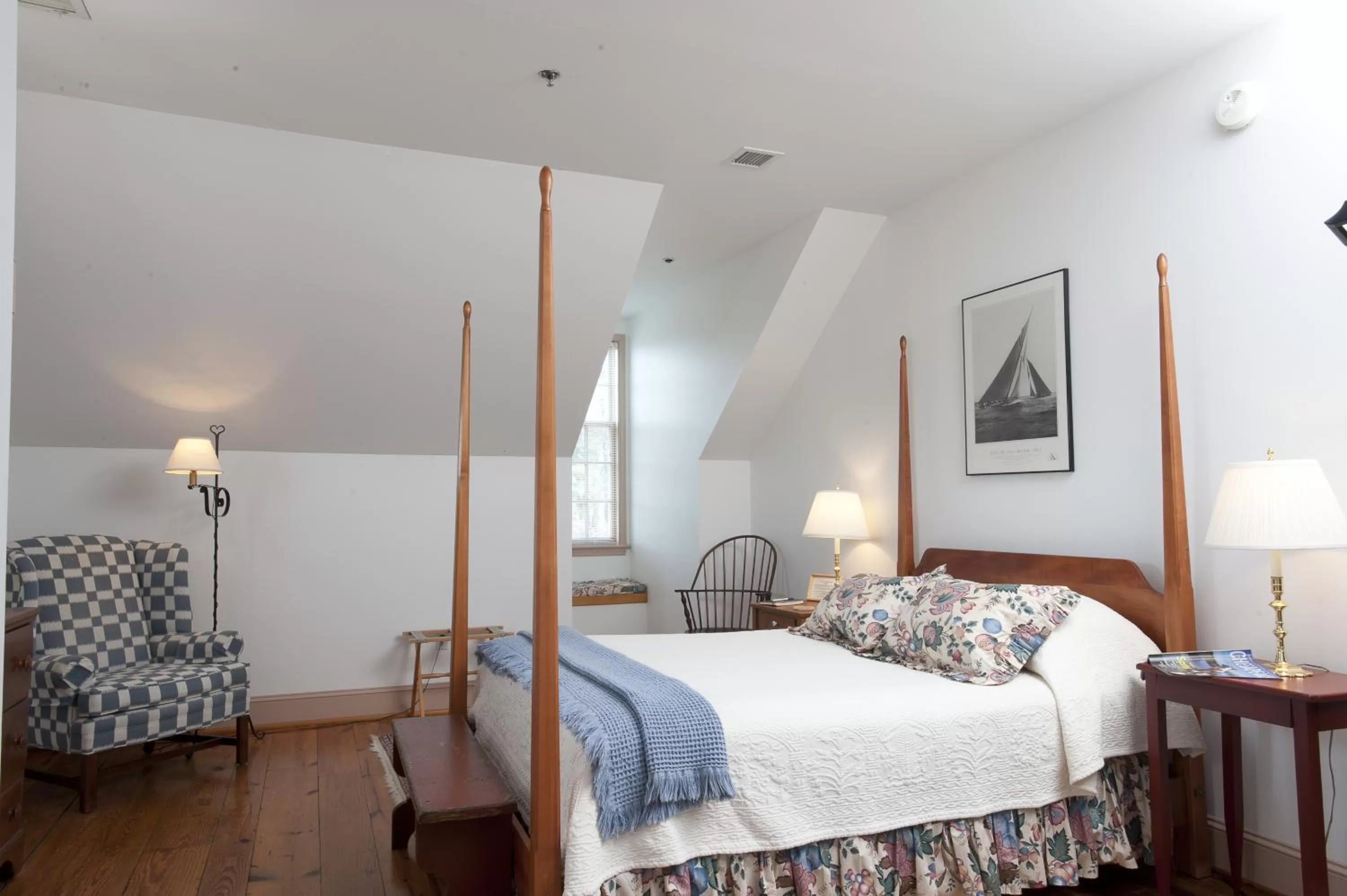 Queen Room in Inn at Osprey Point