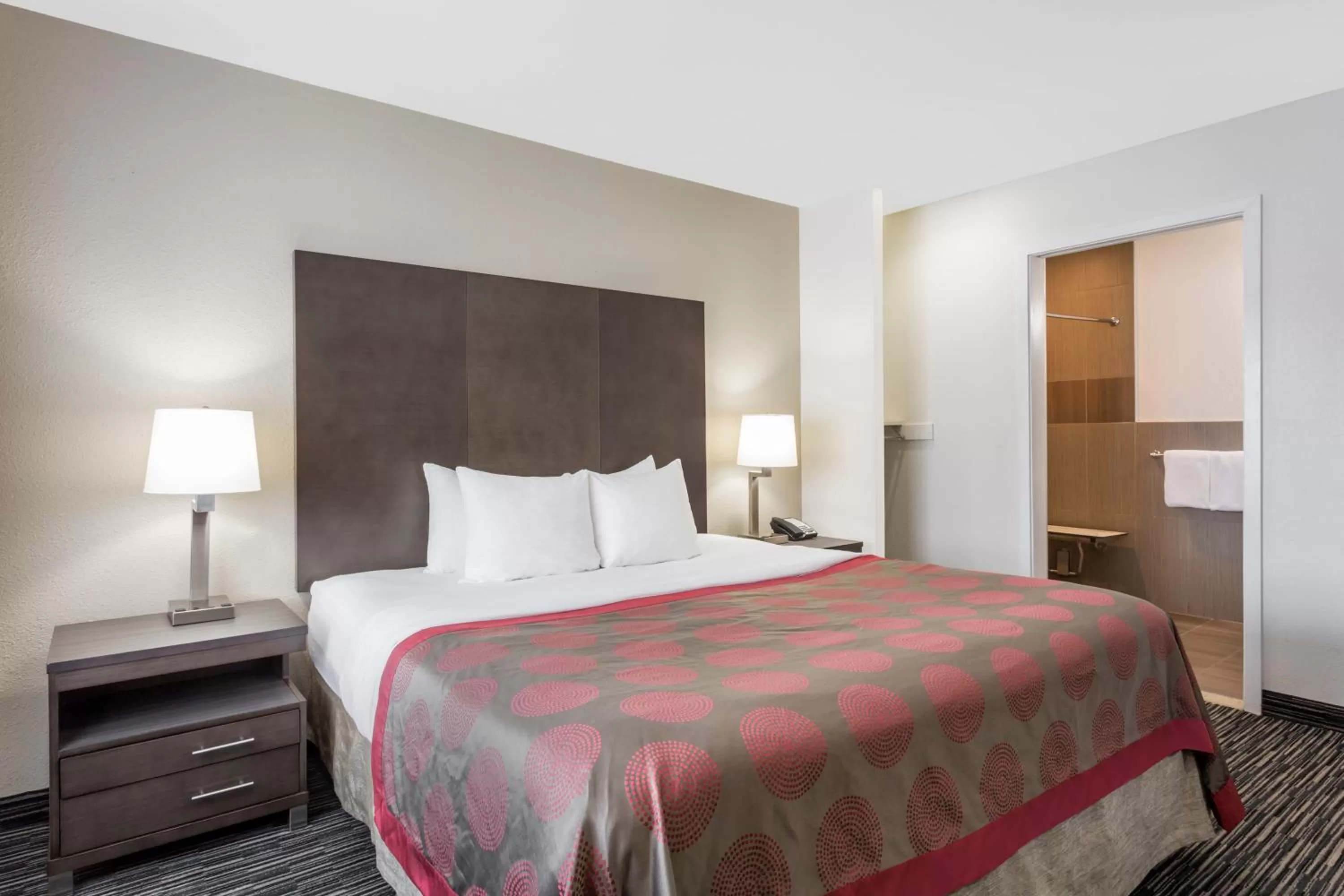 King Room with Mobility/Hearing Impaired Access - Non-Smoking in Ramada by Wyndham Monterey
