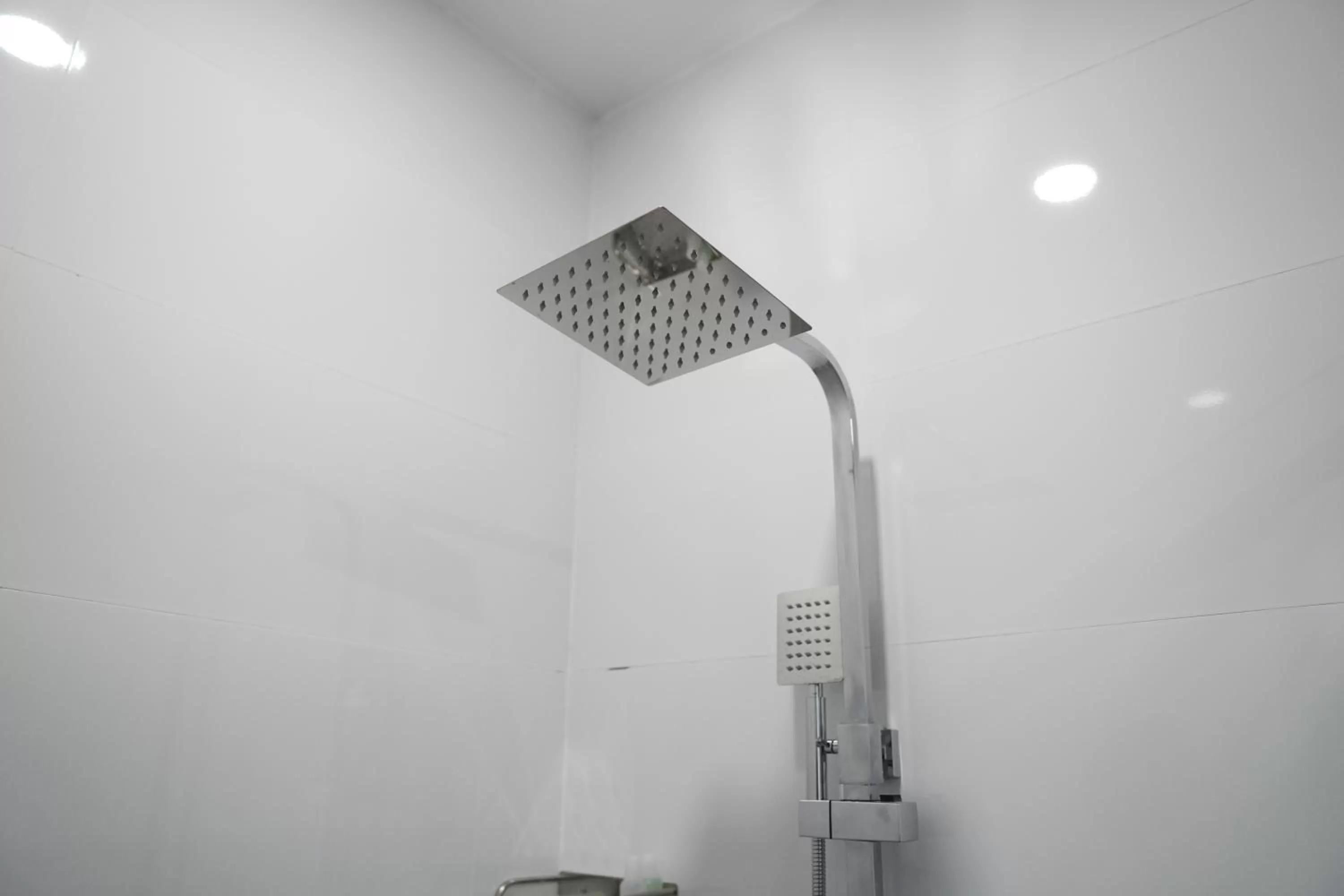 Deluxe King Room in Apple Hotel Three - Phnom Penh