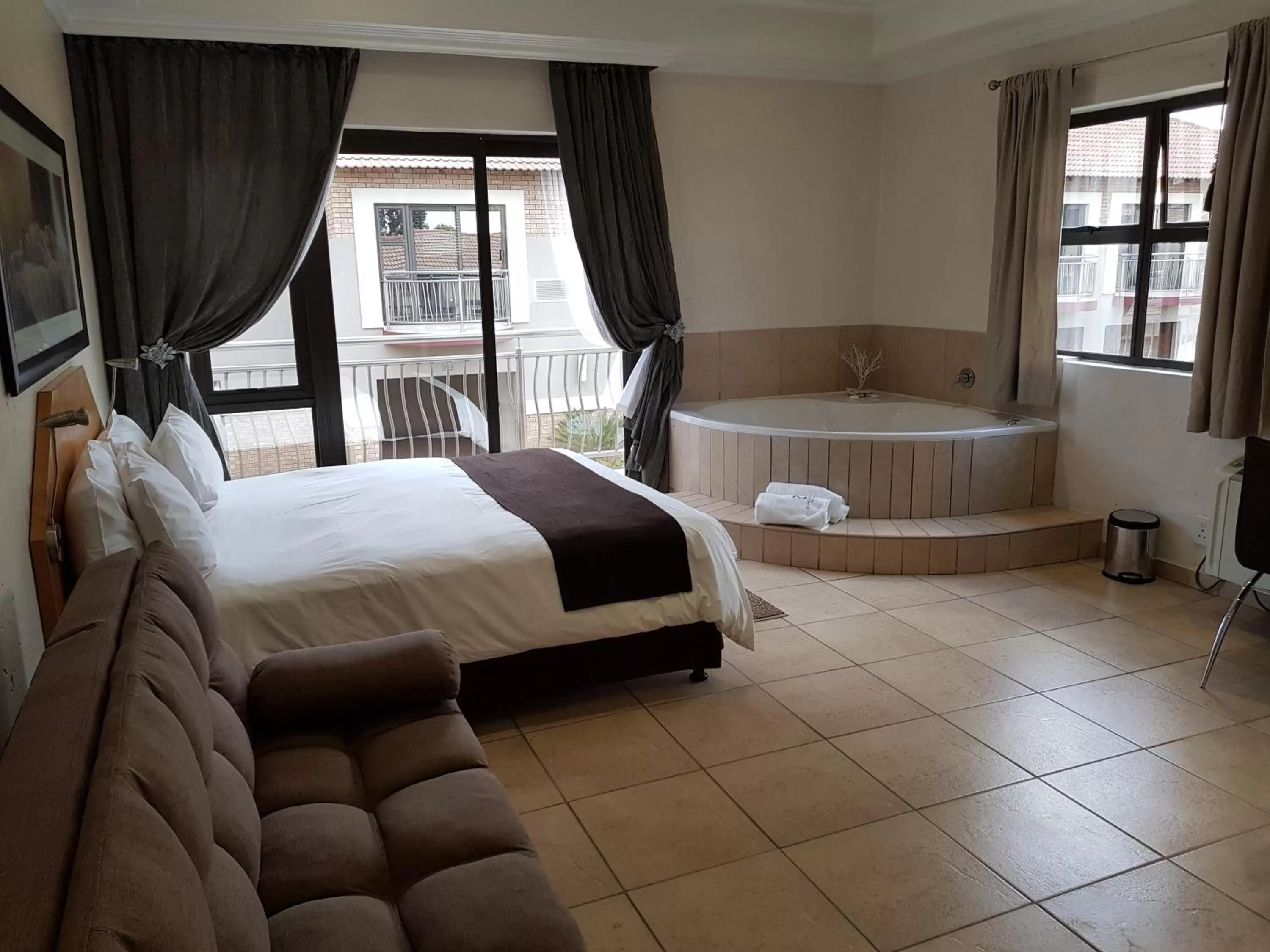 Suite in Europrime Hotel