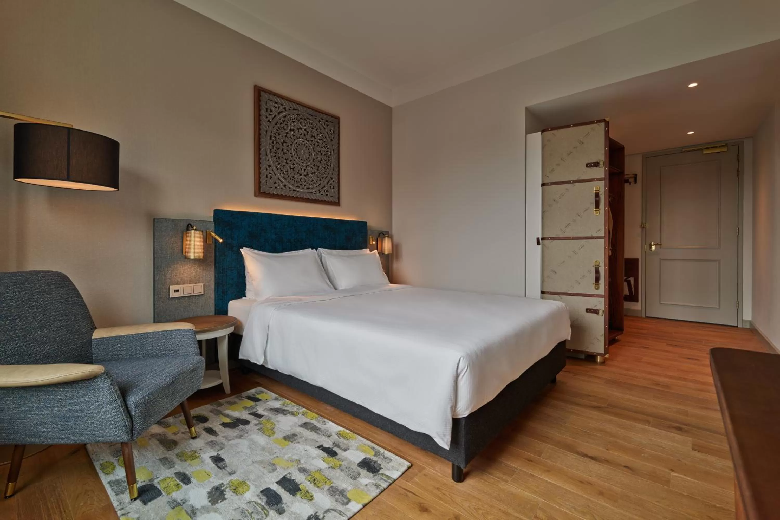 Standard Queen Room in voco The Hague by IHG