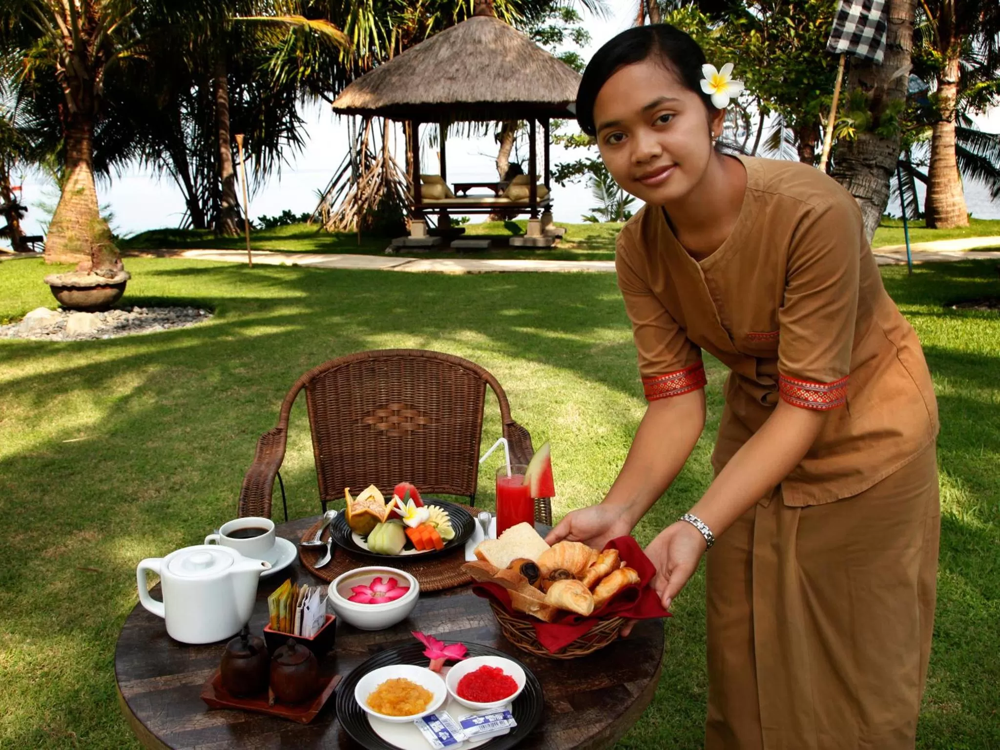 Staff in Puri Bagus Lovina