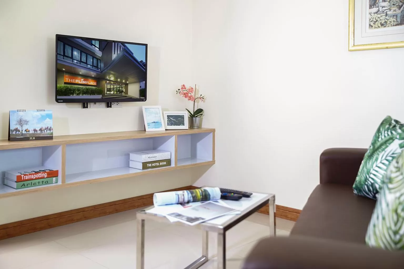 Deluxe King Studio in The Plimplace Hotel