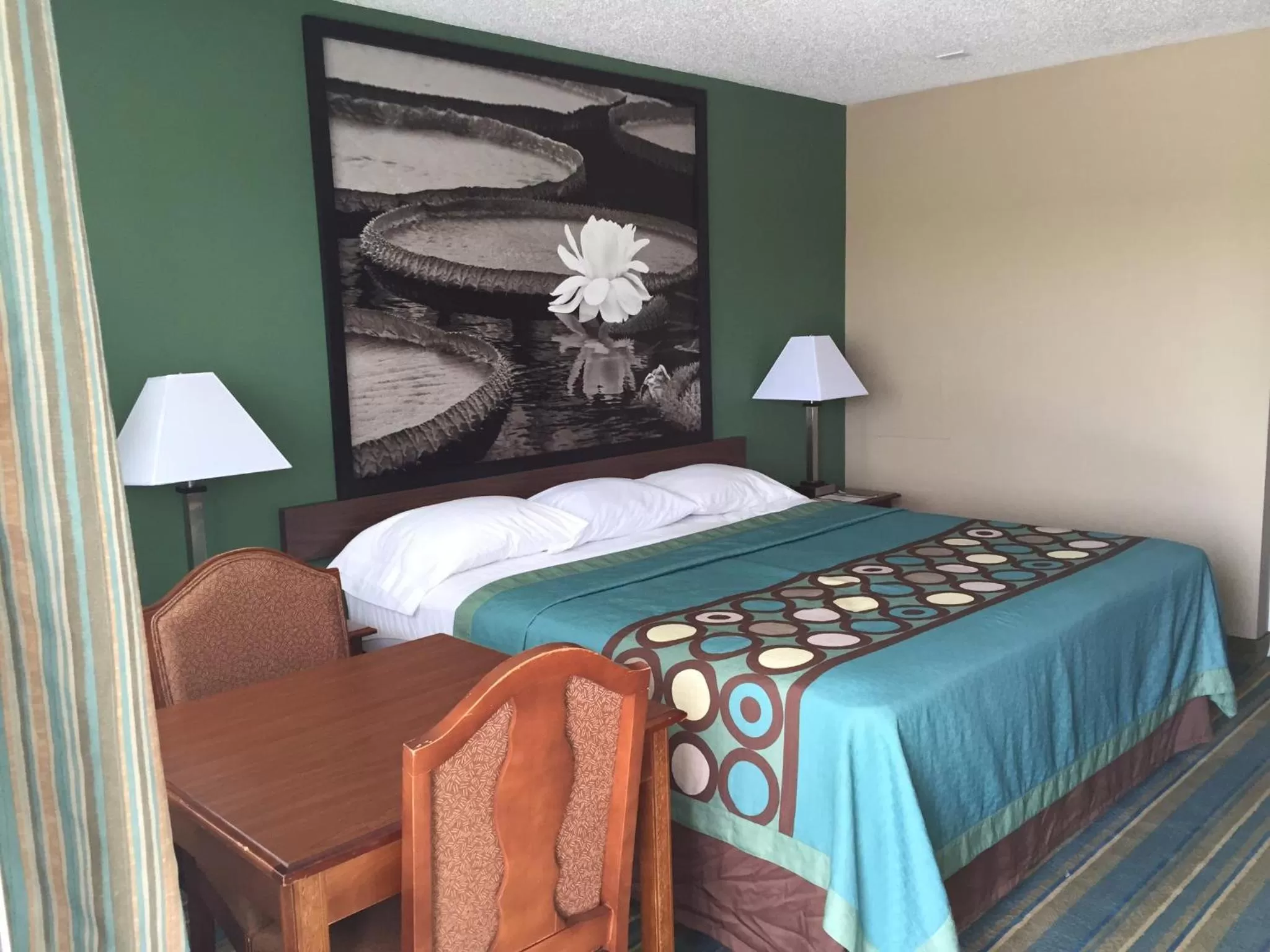 King Room - Non-Smoking in Super 8 by Wyndham Greencastle