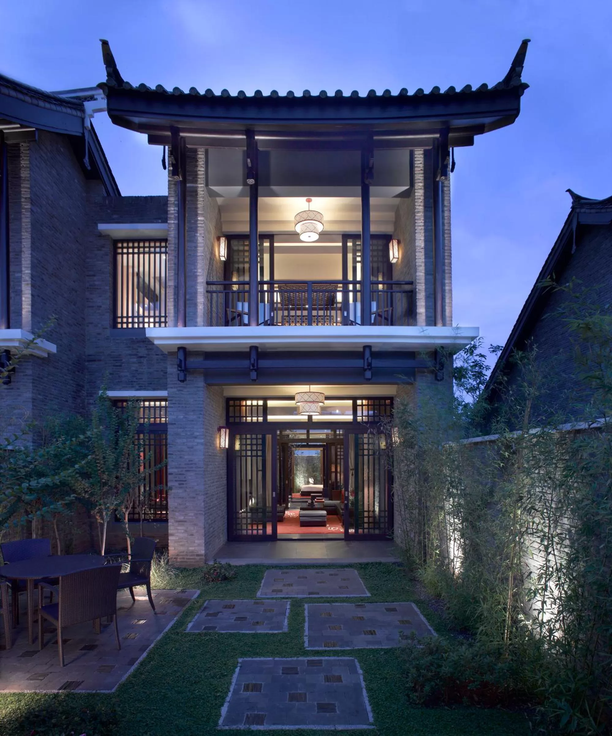 Two-Bedroom Mountain View Duplex in Banyan Tree Lijiang