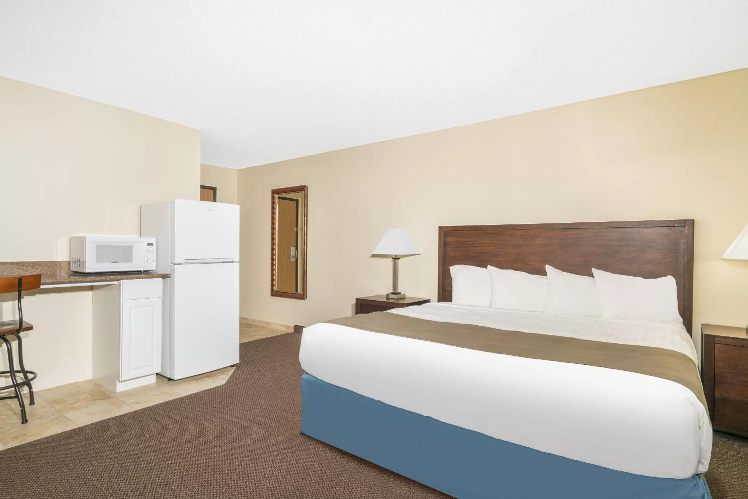 Two-Bedroom Suite with One King and One Double Bed with Sofa Bed - Non-Smoking in Days Inn & Suites by Wyndham Baxter Brainerd Area