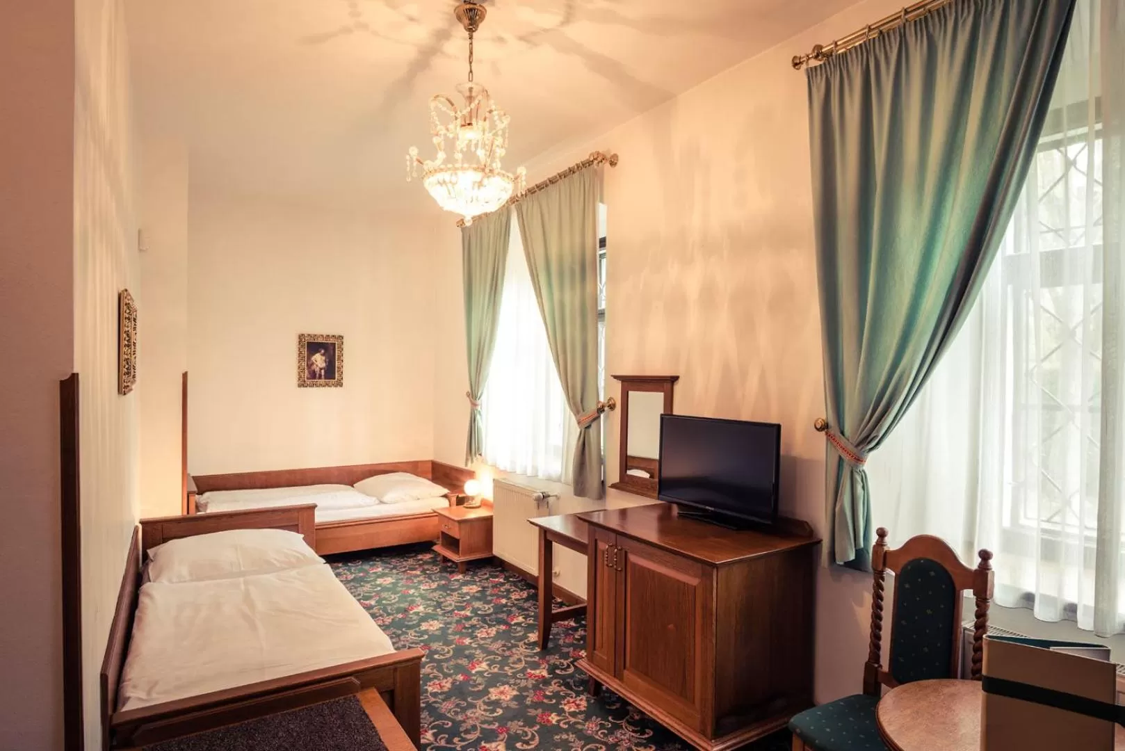 Standard Double or Twin Room in Gold