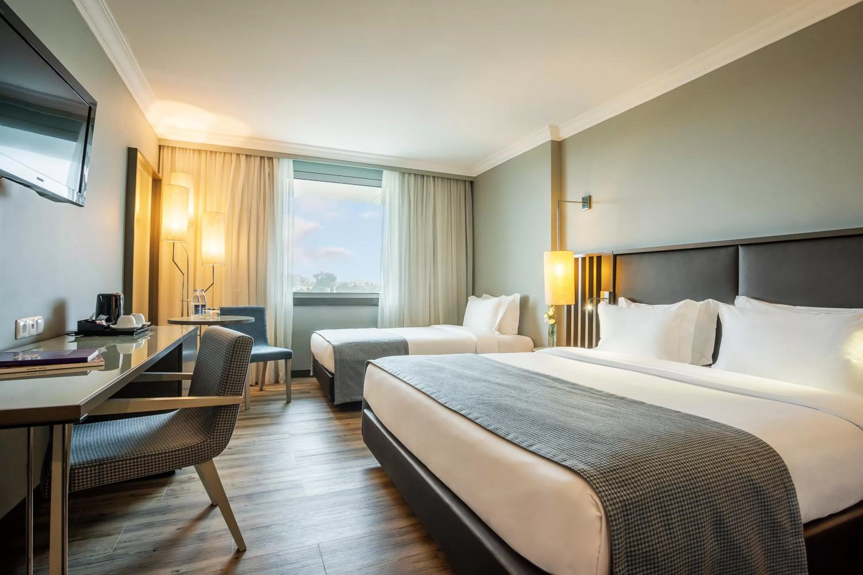 Comfort Plus Triple Room in HF Ipanema Park