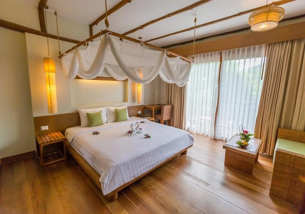 Deluxe Double Room with Pool View in Metadee Concept Hotel