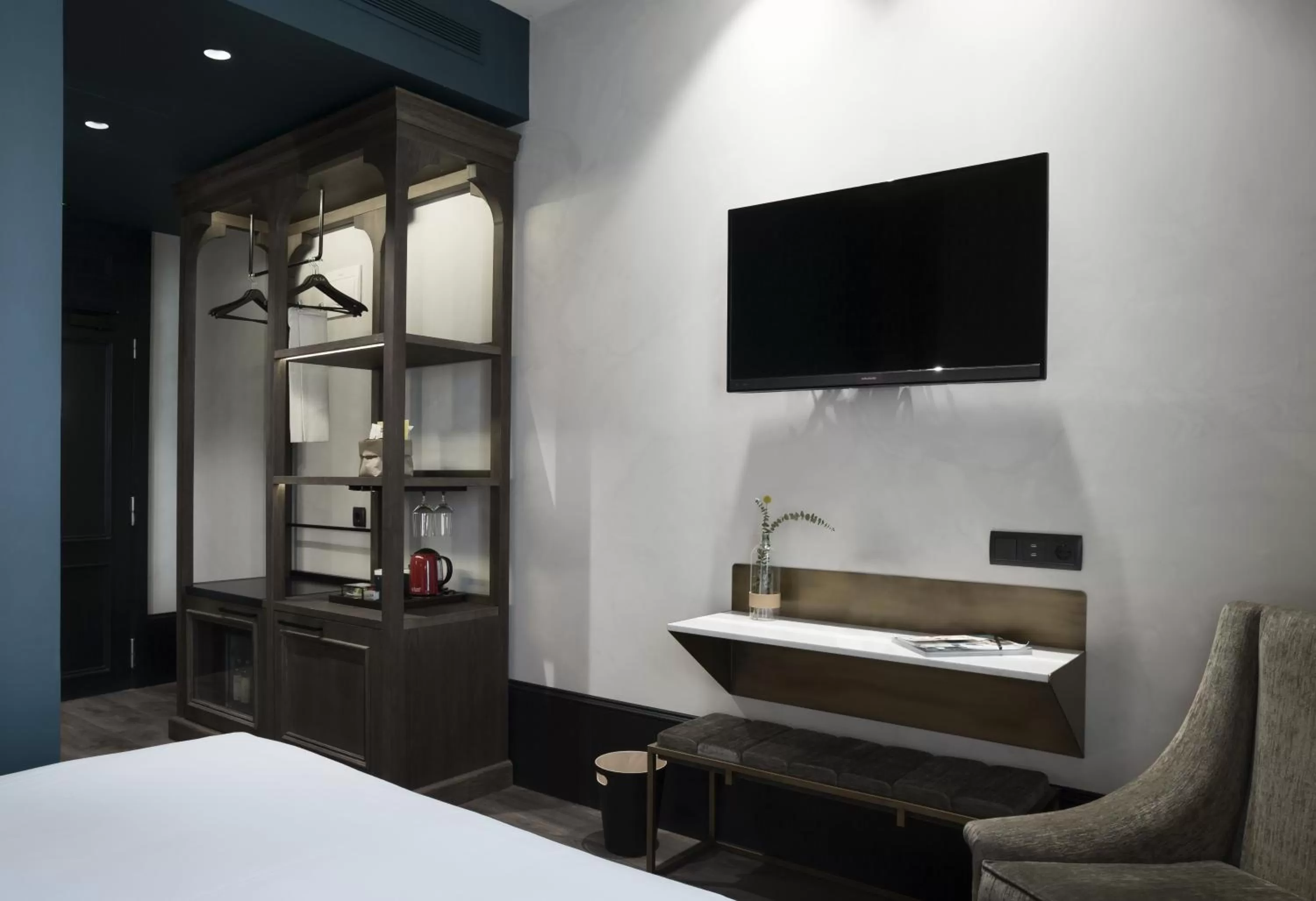 Double or Twin Room (1-2 Adults) in ICON Wipton