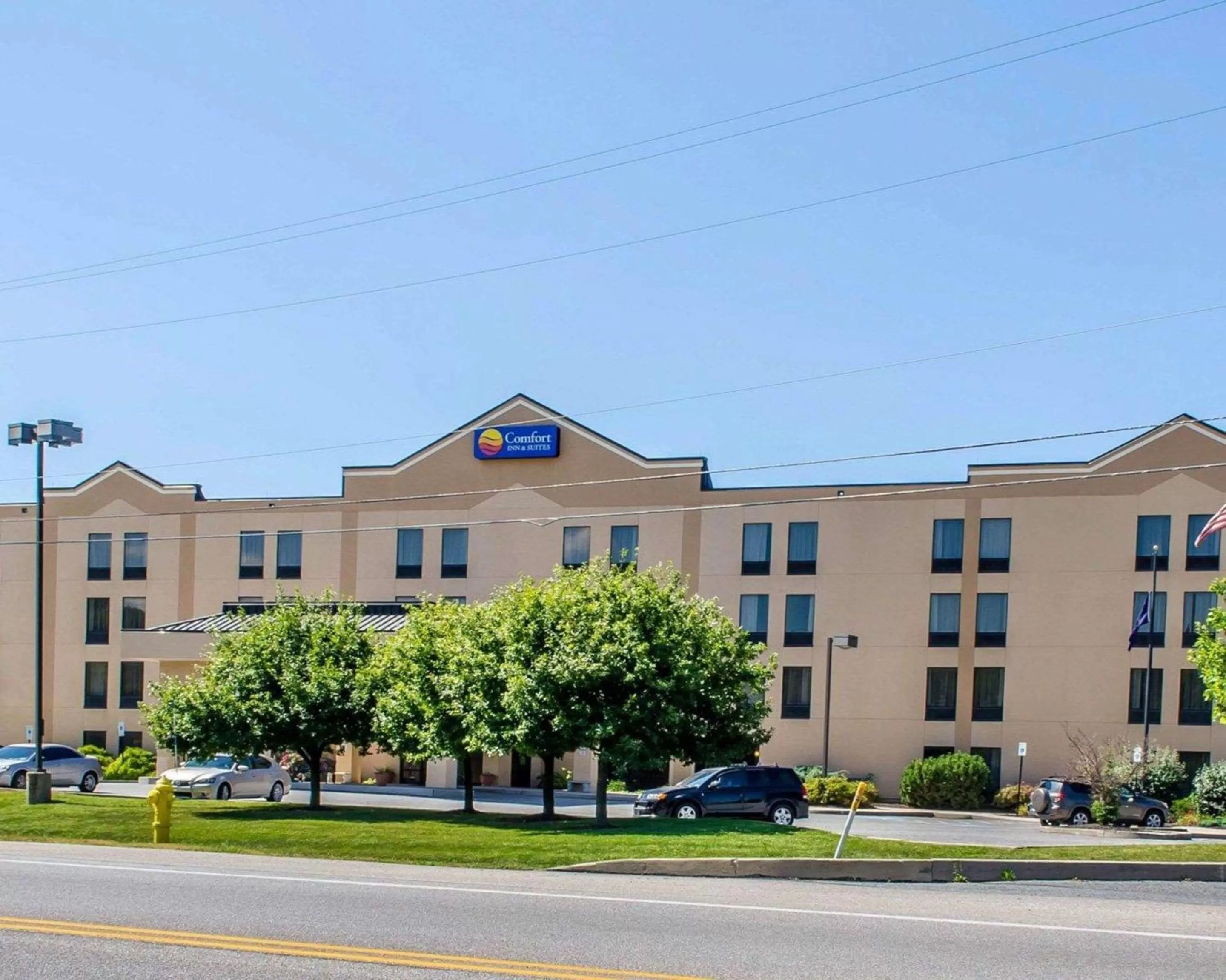 Comfort Inn & Suites York North