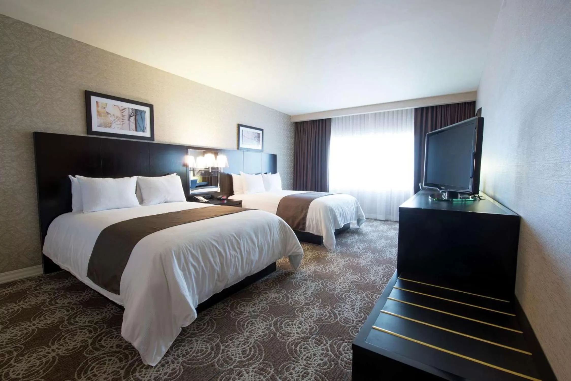 Queen Room with Two Queen Beds - Disability Access/Non-Smoking in DoubleTree by Hilton Binghamton