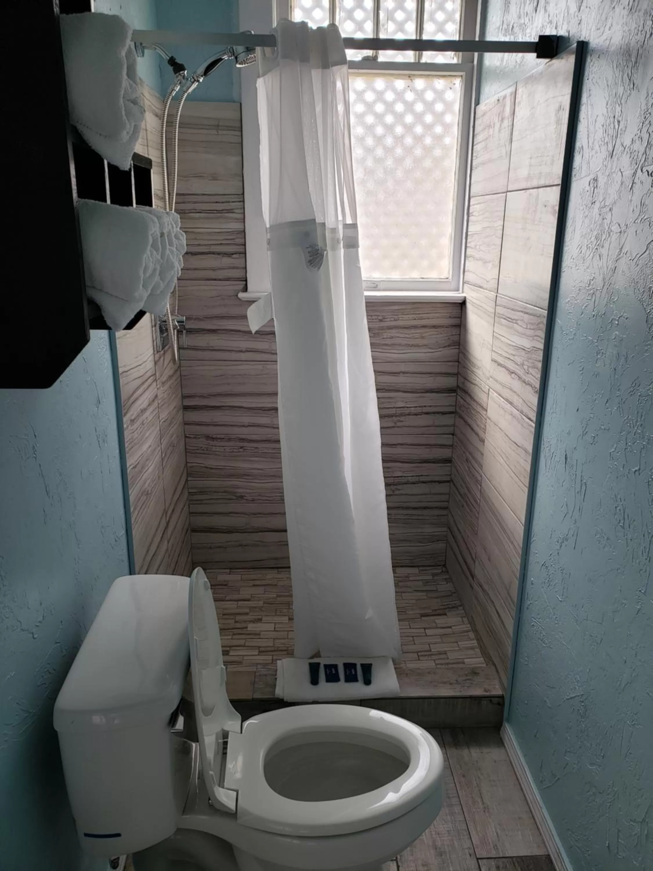 Single Room - single occupancy in Topaz Motel - Flagler Beach