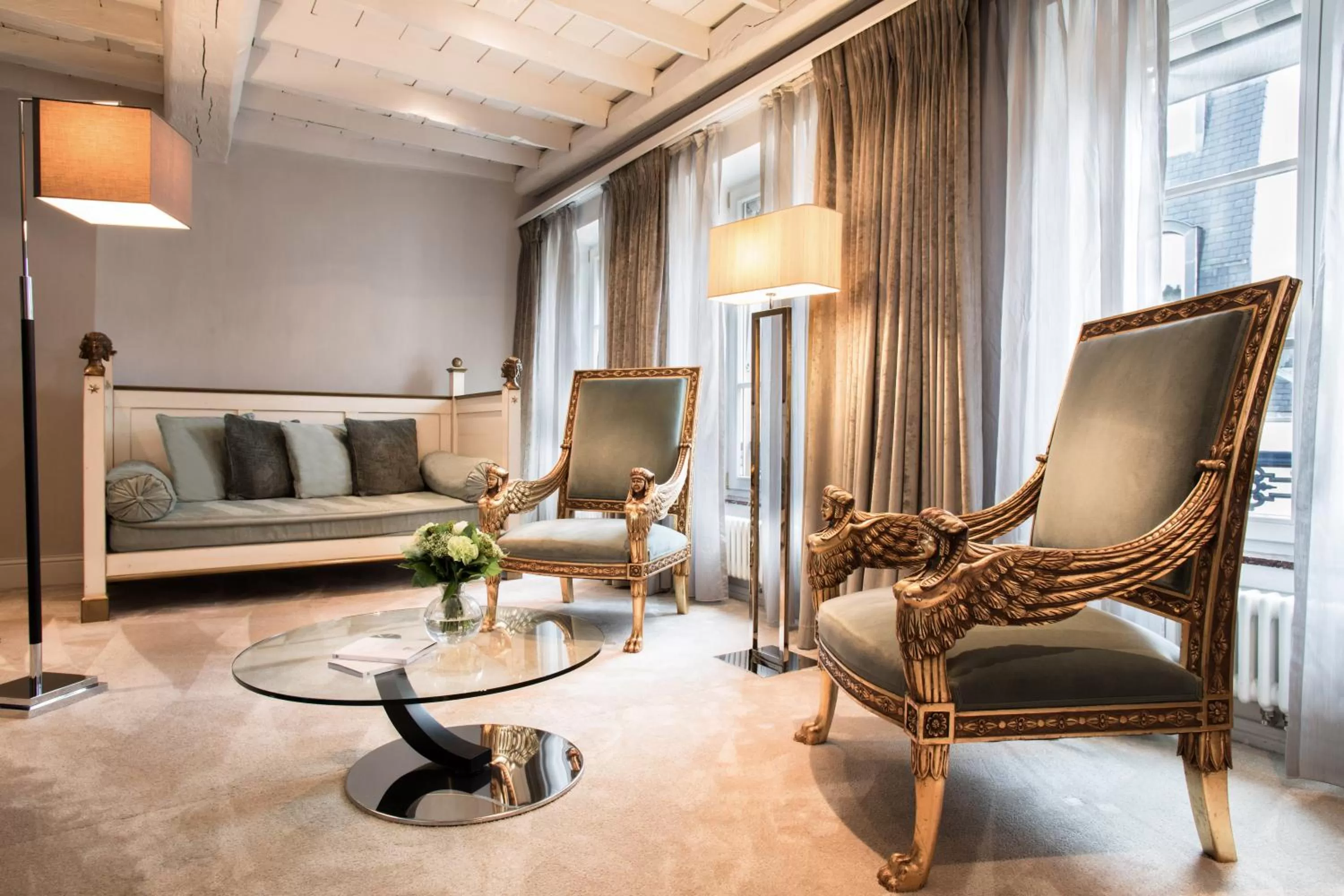 Prestige Suite in Hotel Le Place d'Armes - Relais & Châteaux