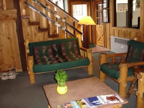 Living room in Georgetown Mountain Inn