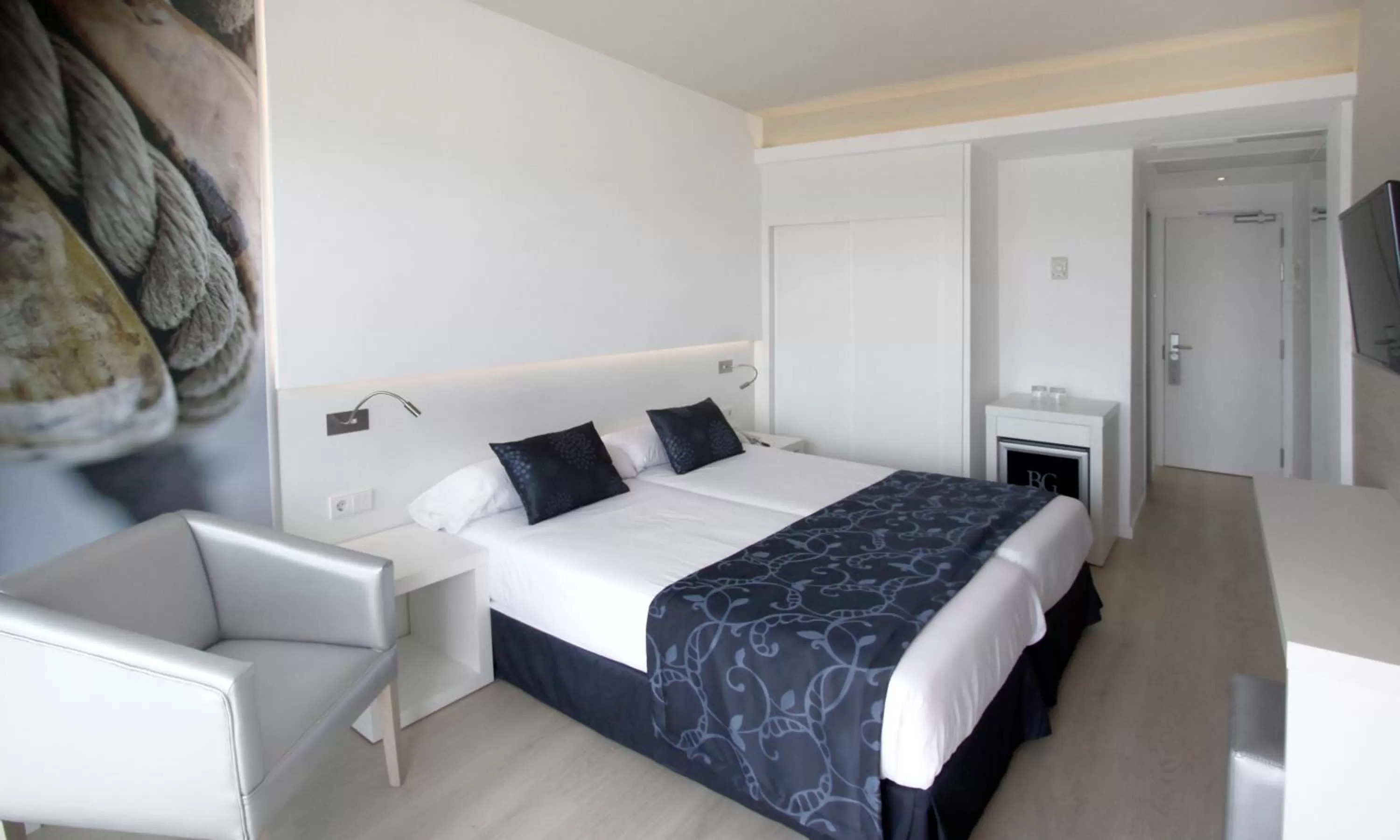 Double Room with Side Sea View in BG Java