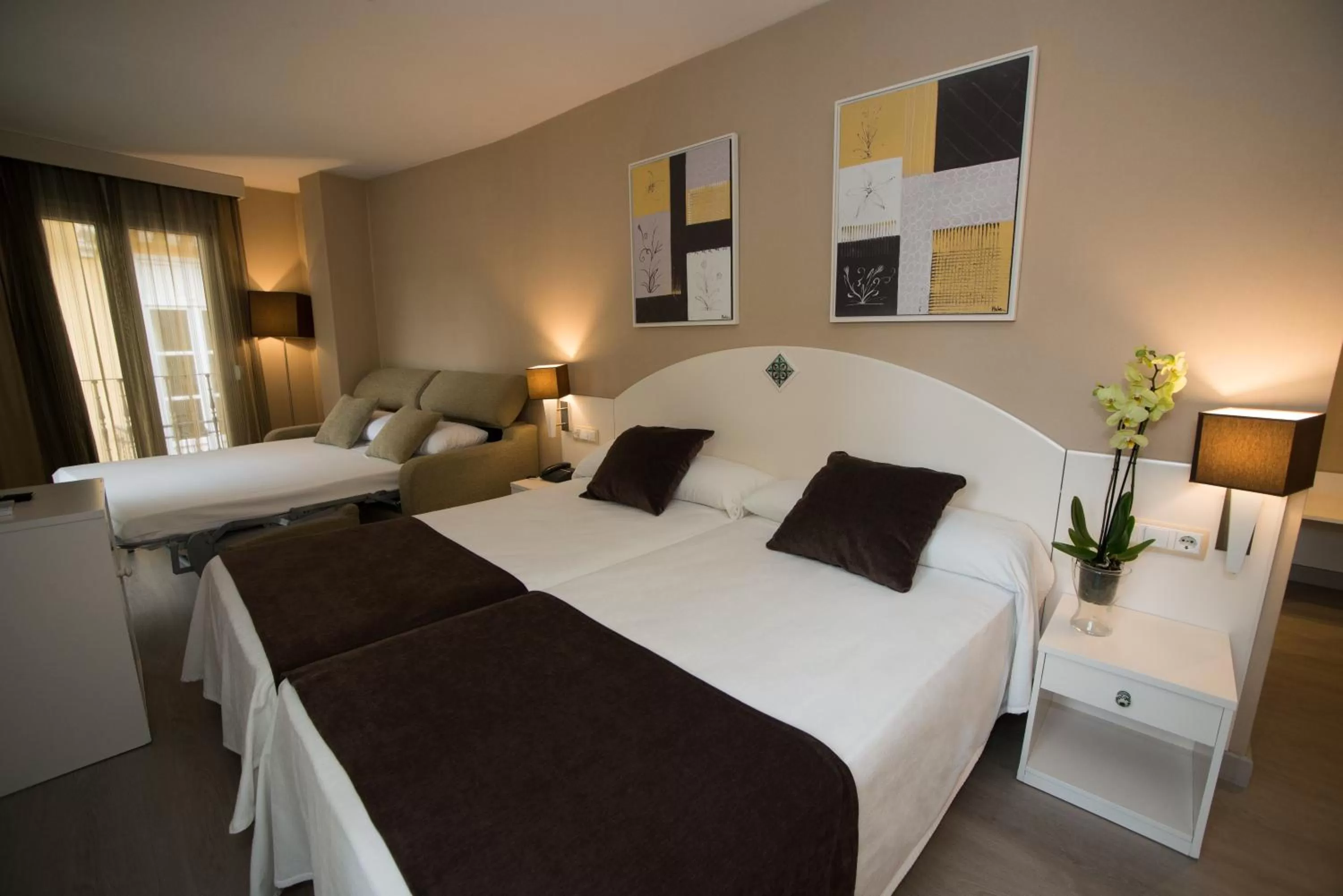 Family Room (2 Adults + 2 Children) in Hotel Torico Plaza